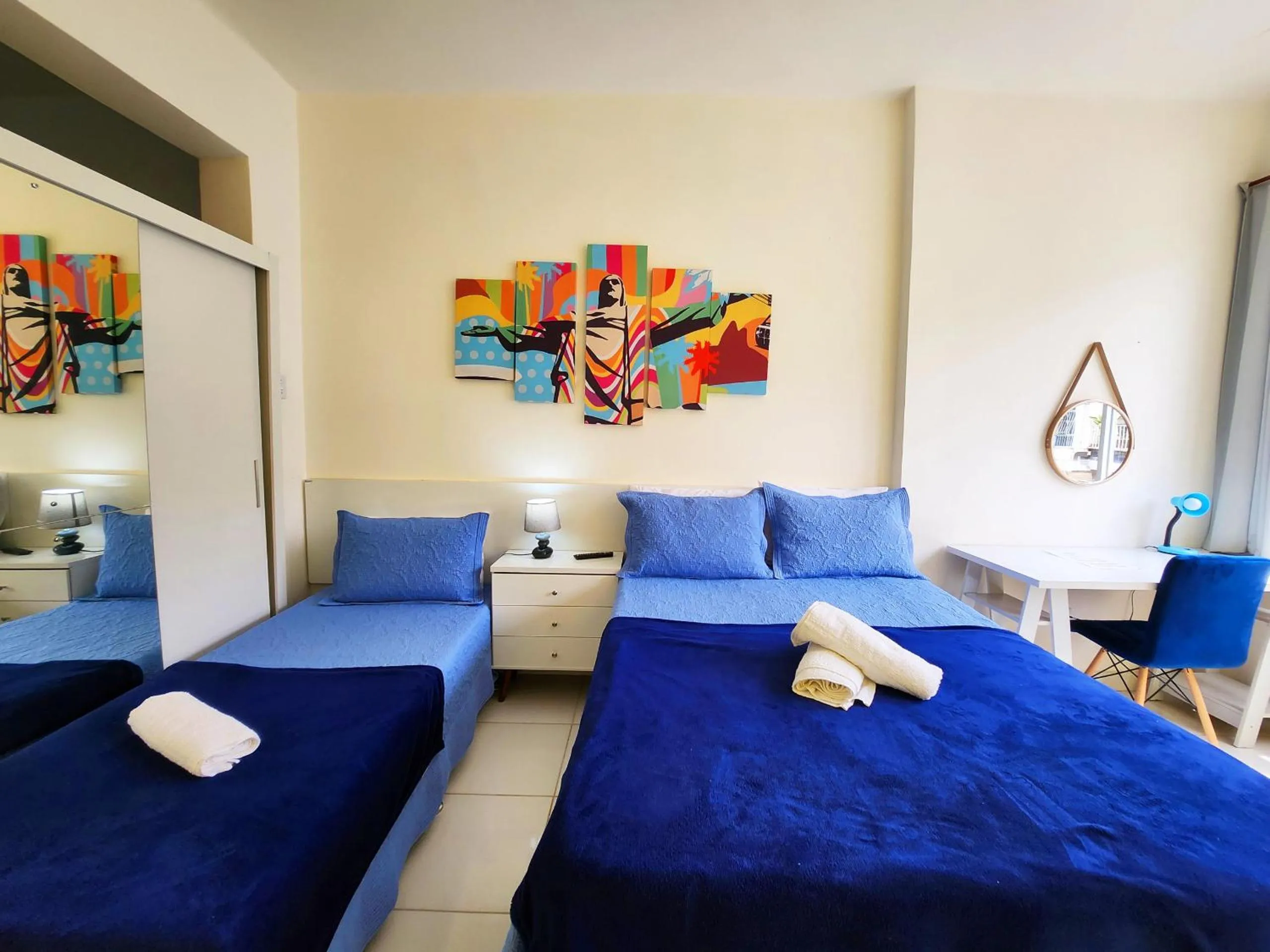 Bed in Q&Sala na Praia para 5 Pessoas