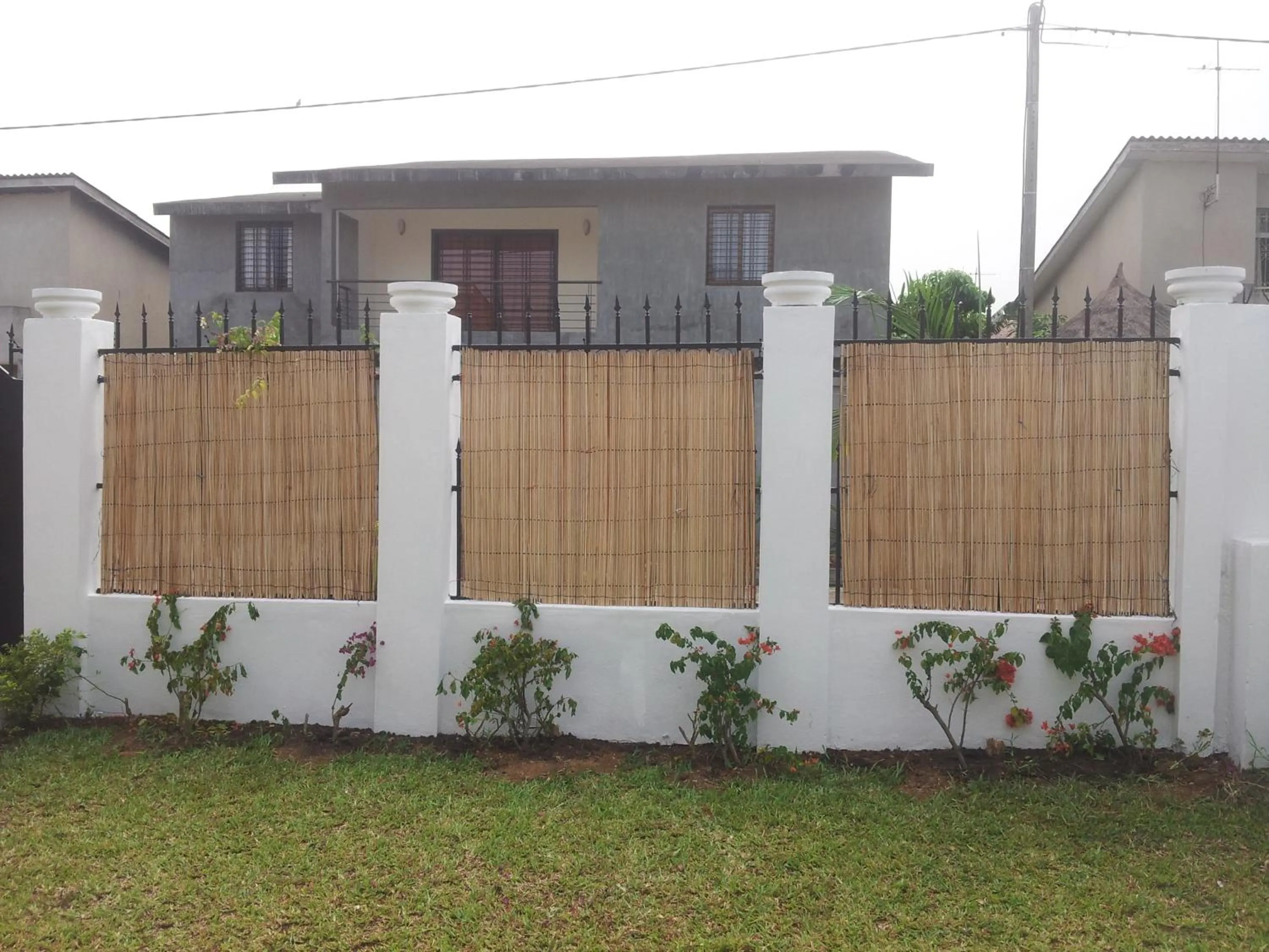 Property building in Residences Hotels Sejours Affaires