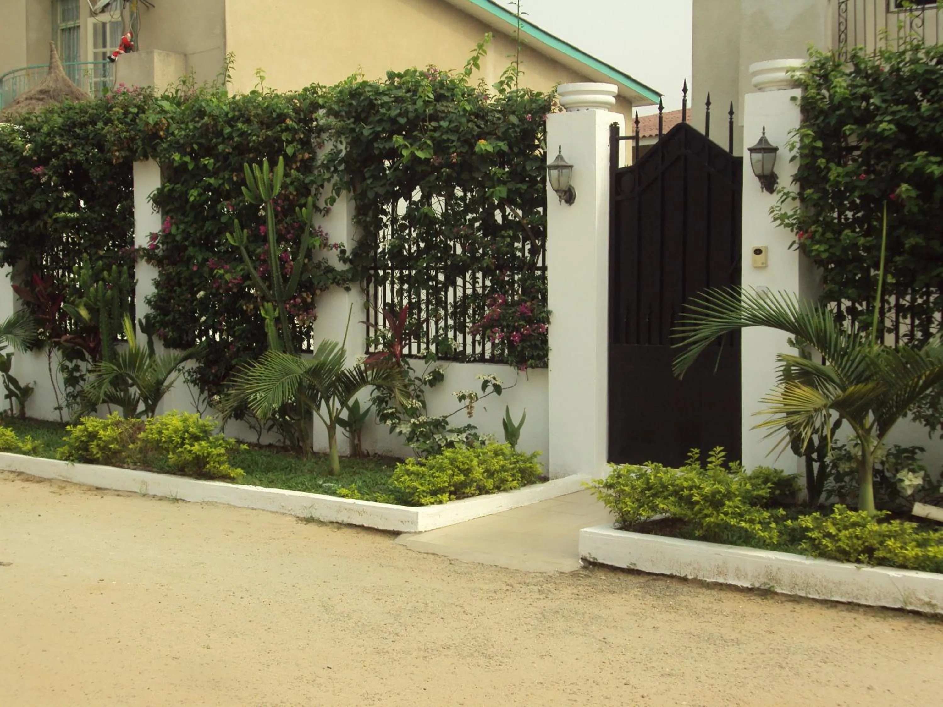 Facade/entrance in Residences Hotels Sejours Affaires