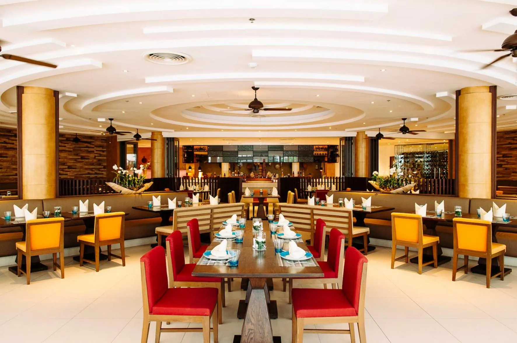 Restaurant/places to eat in Grand Mercure Phuket Patong