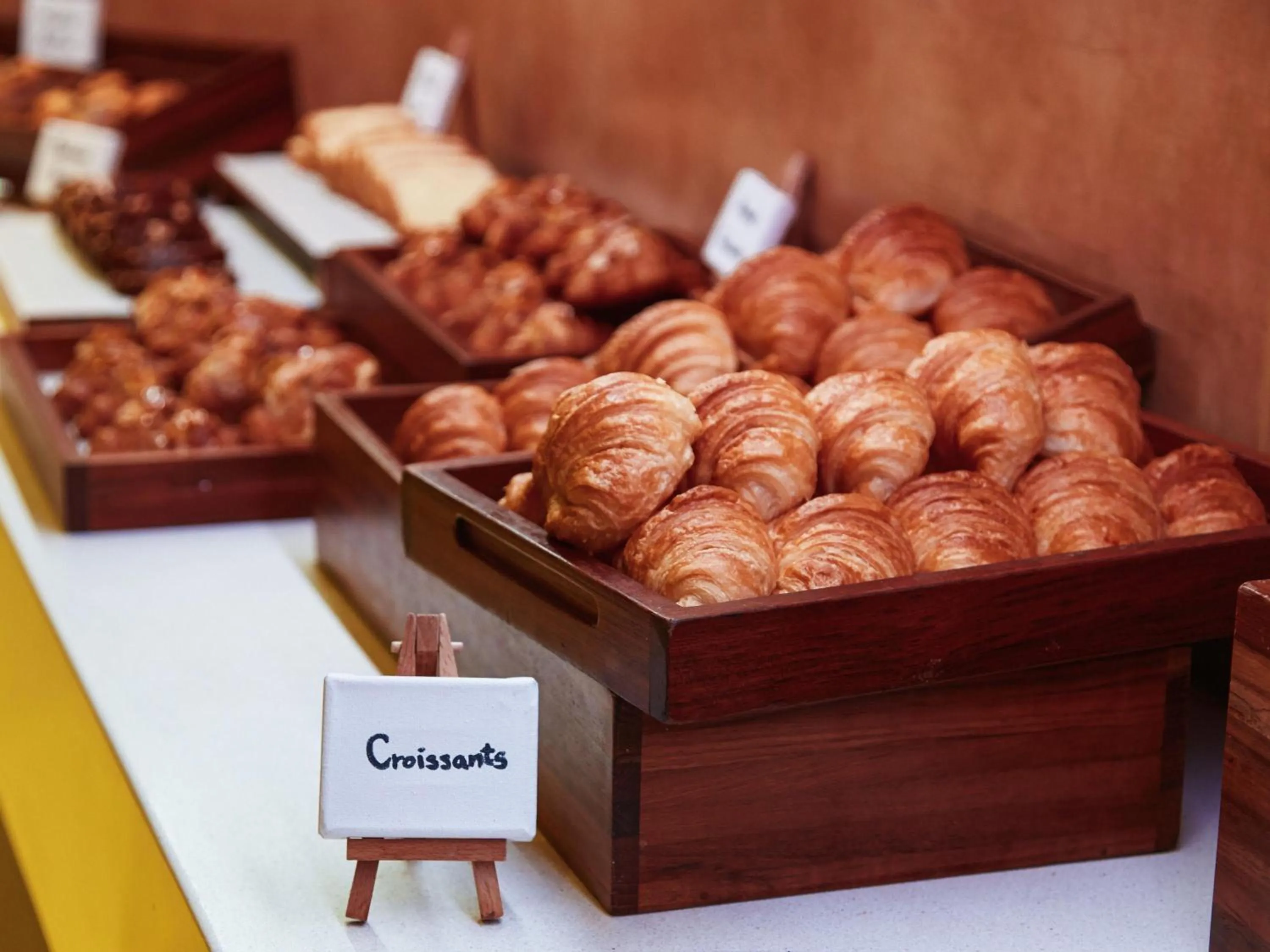 Restaurant/places to eat in Grand Mercure Phuket Patong