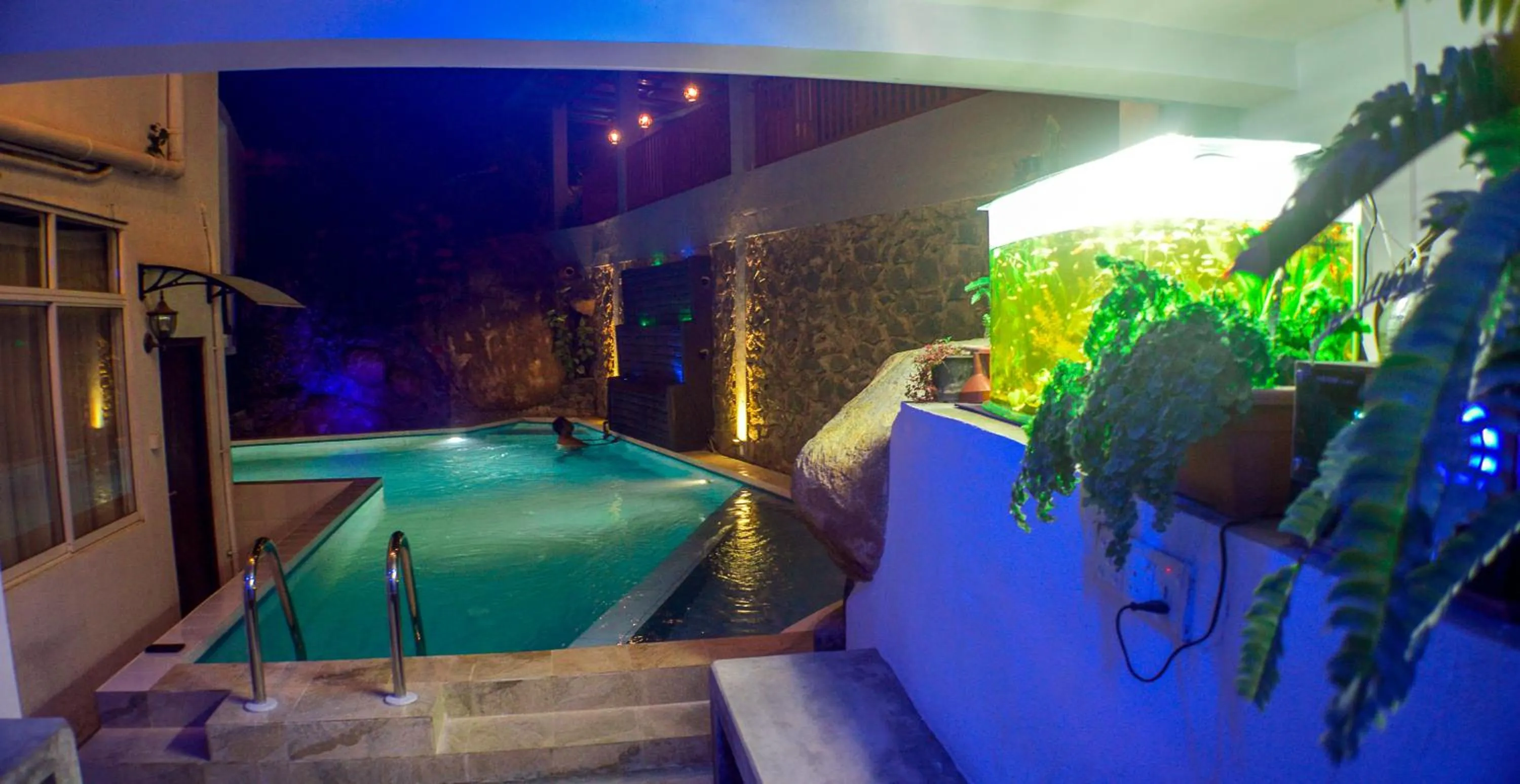 Swimming pool in Villa Baywatch, Rumassala