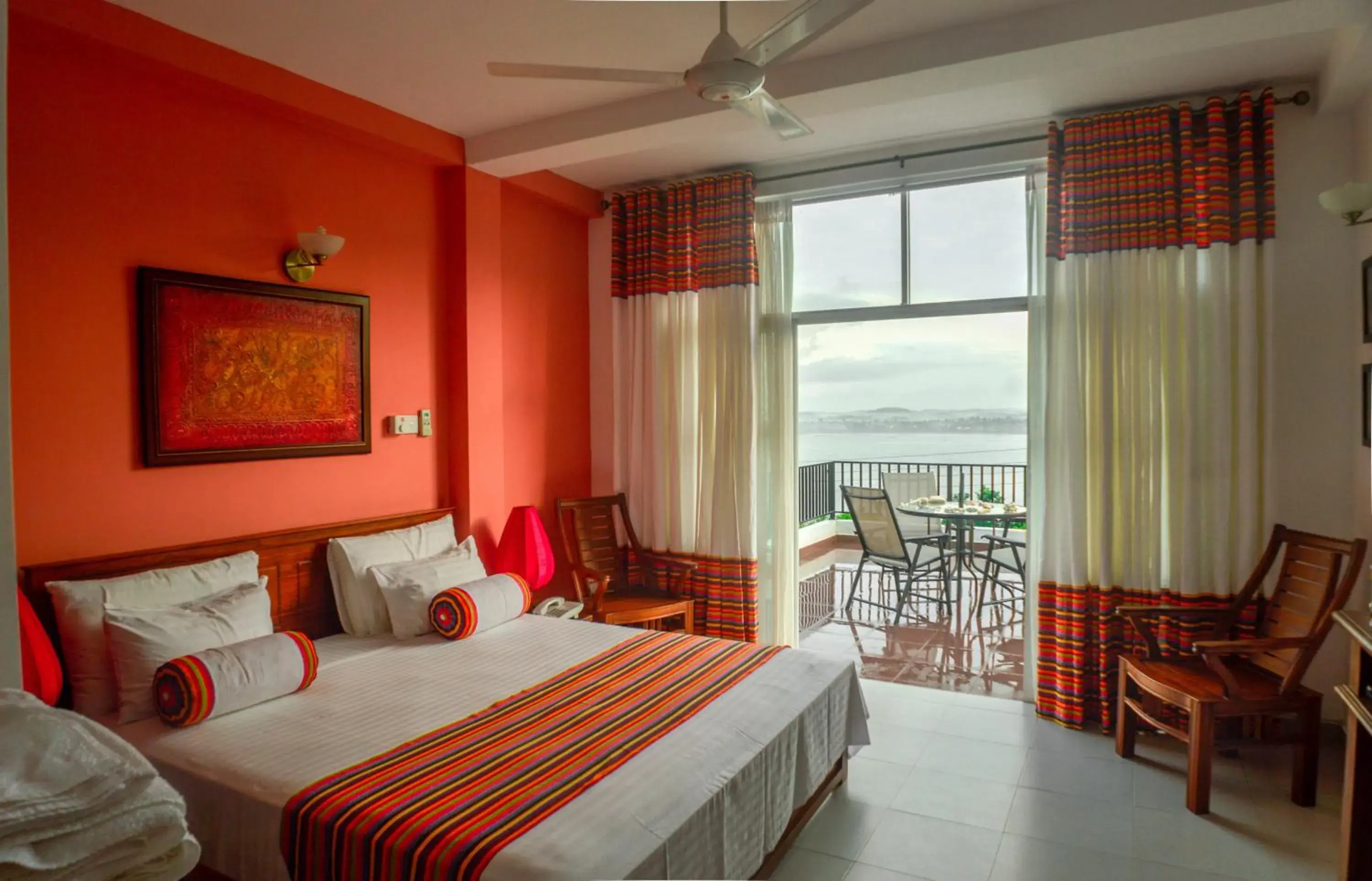 Superior Deluxe Room in Villa Baywatch, Rumassala Superior Deluxe Room in Villa Baywatch, Rumassala