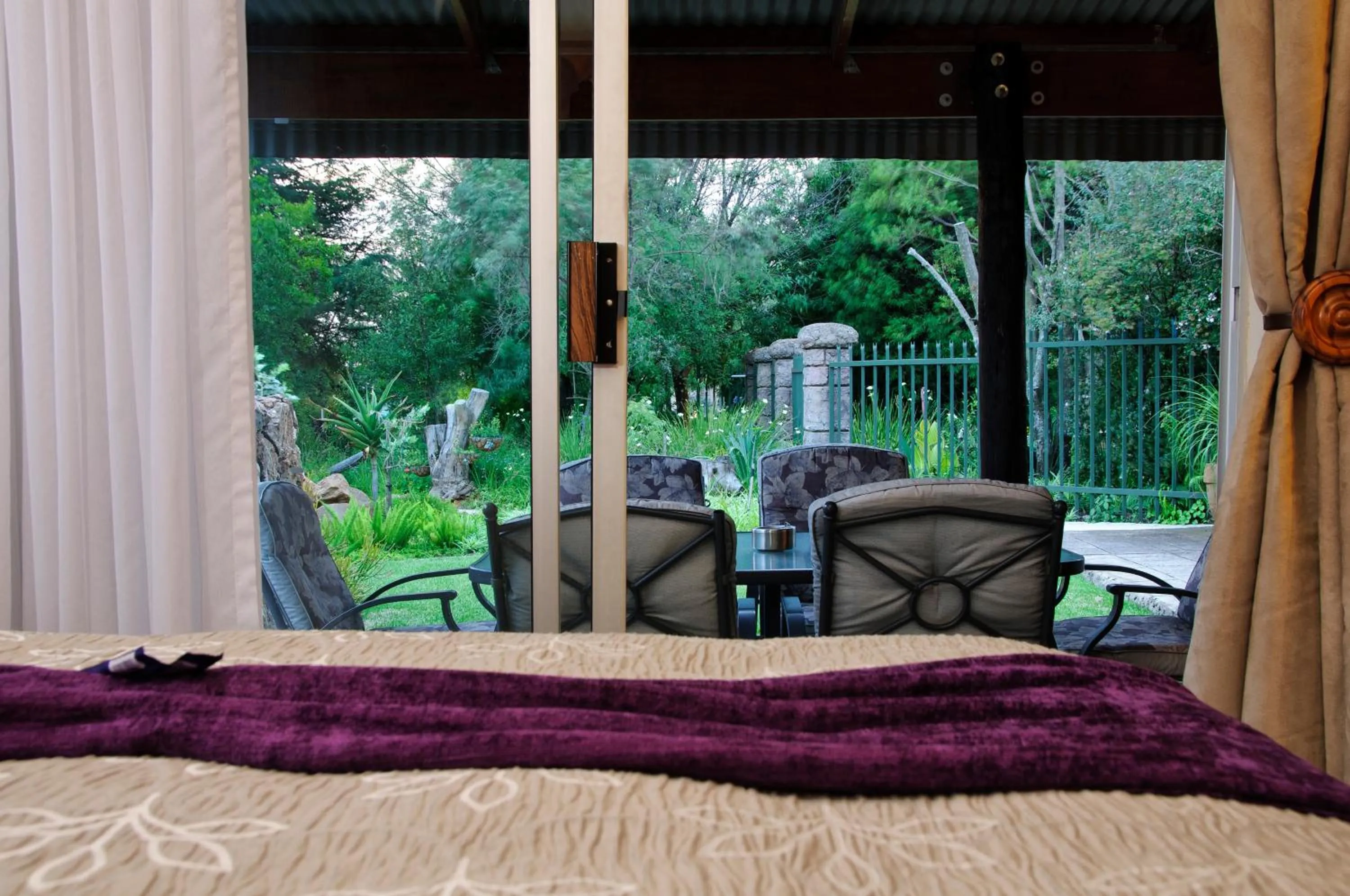 Patio in Country Park Guest House - Muldersdrift