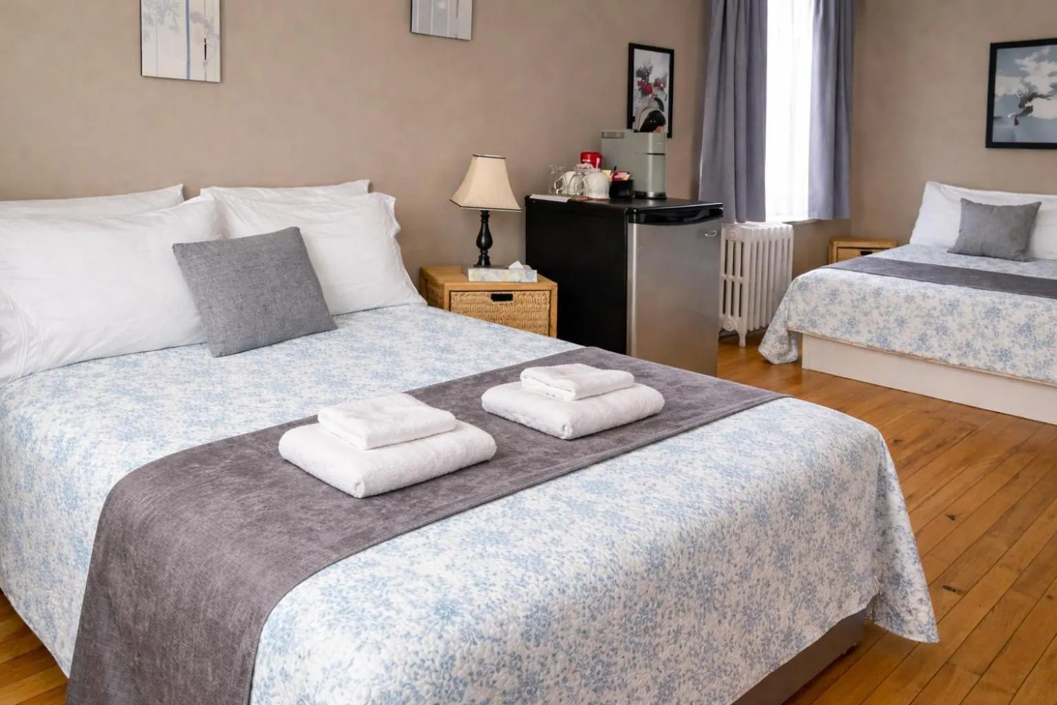 Bed in Auberge L'Orpailleur