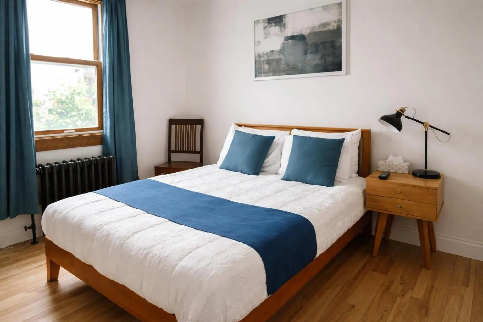 Bedroom, Bed in Auberge L'Orpailleur