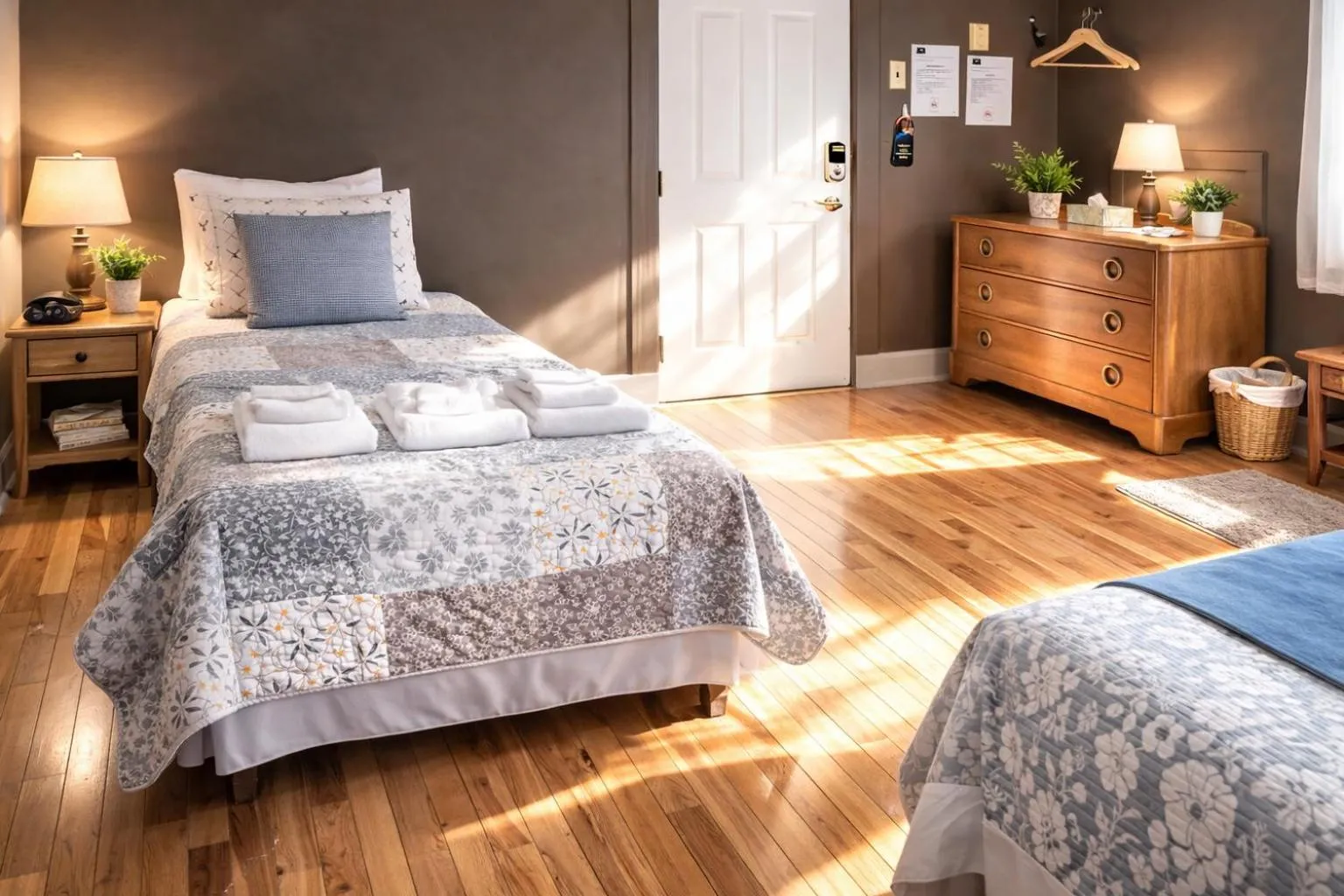 Bedroom, Bed in Auberge L'Orpailleur