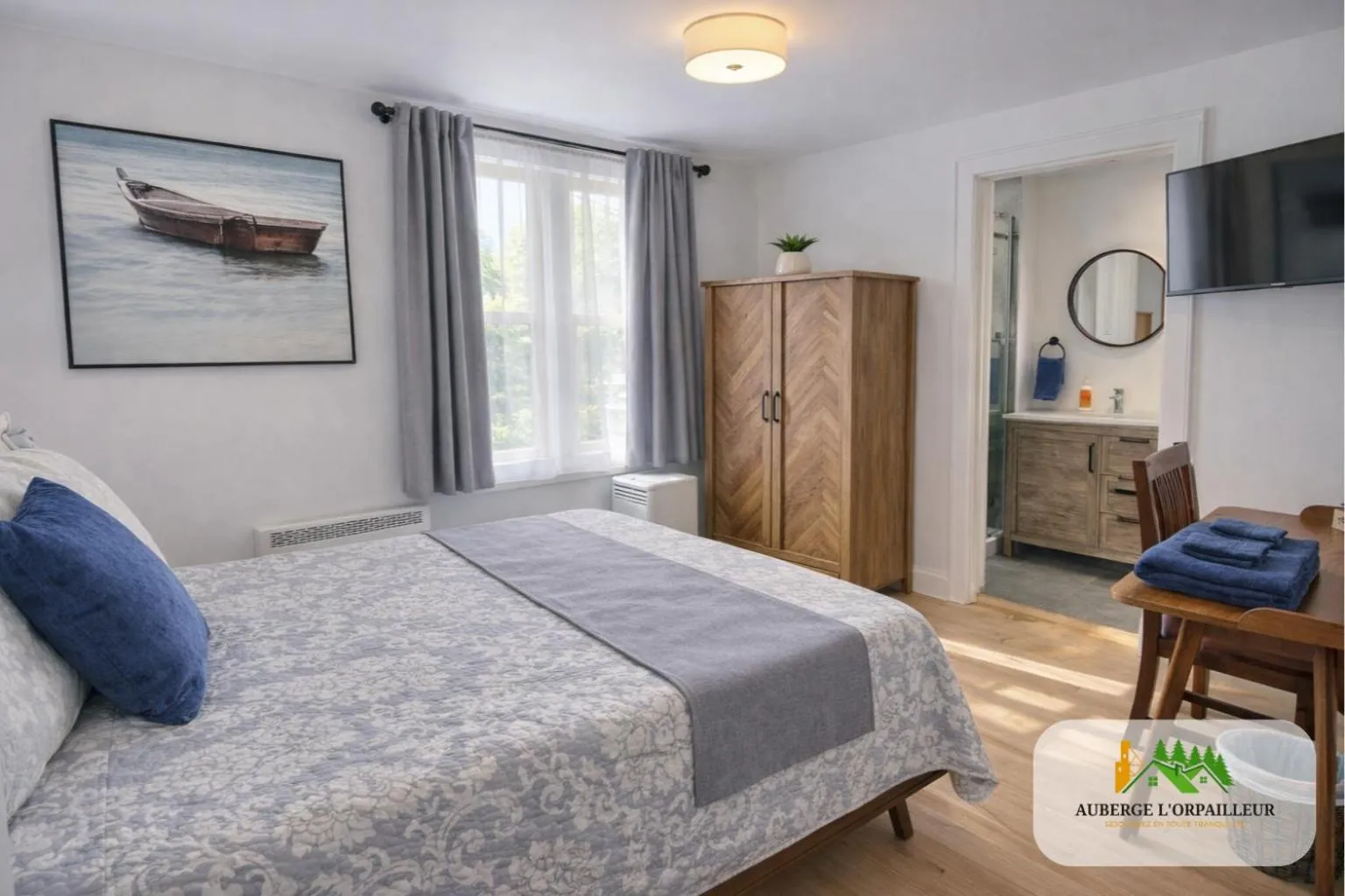 Bed in Auberge L'Orpailleur