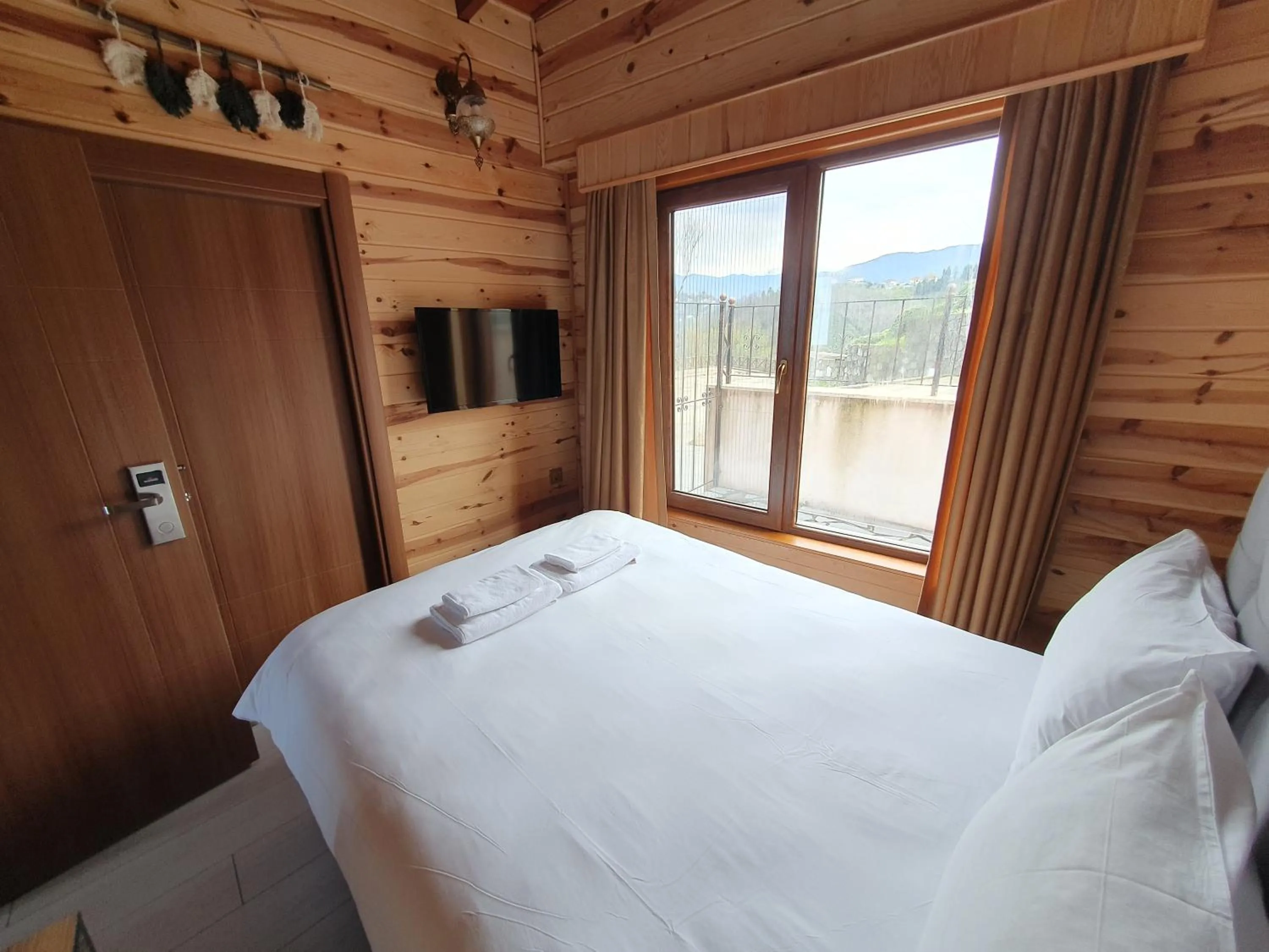 Bed in Sarı Köşk Hotel