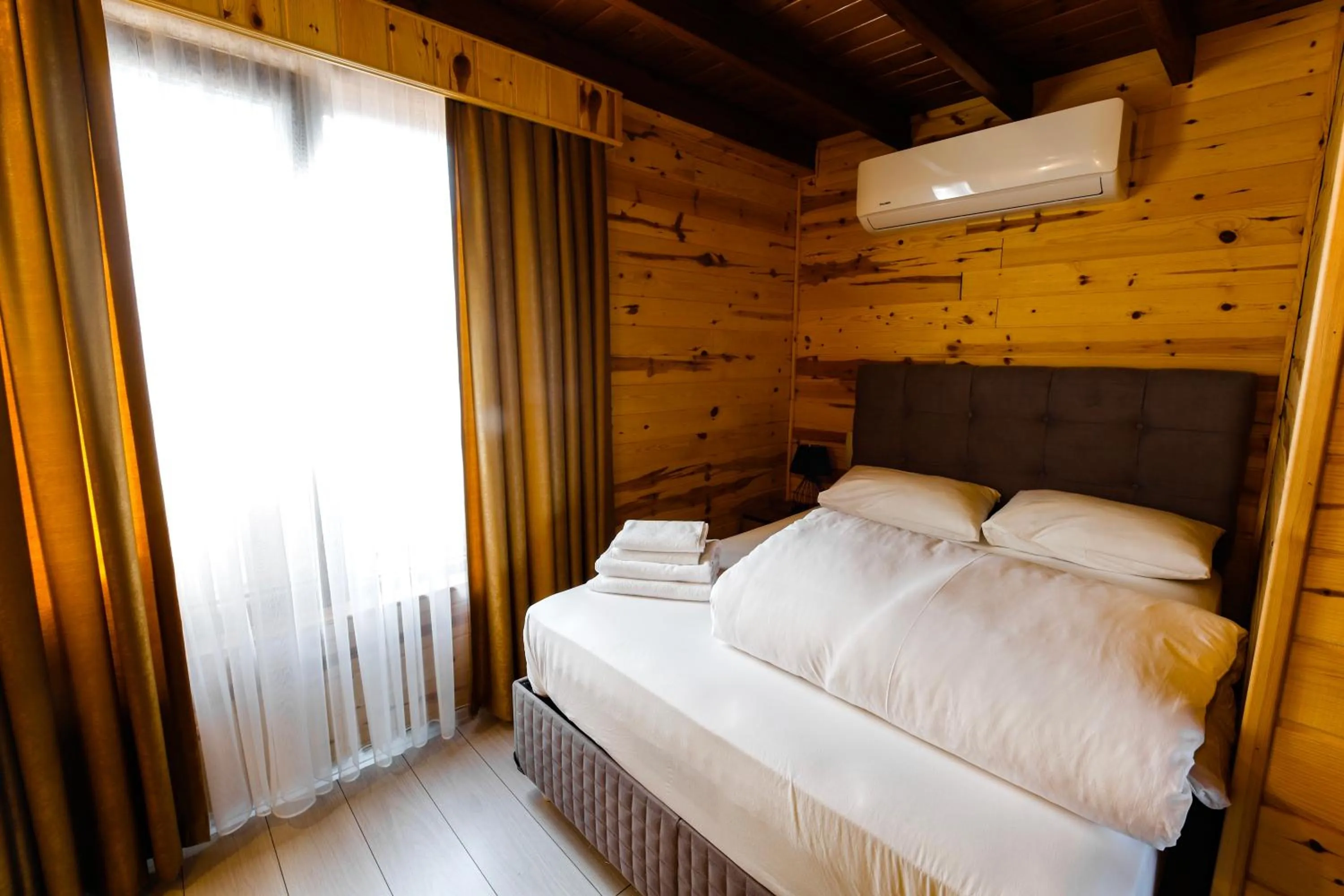 Bed in Sarı Köşk Hotel