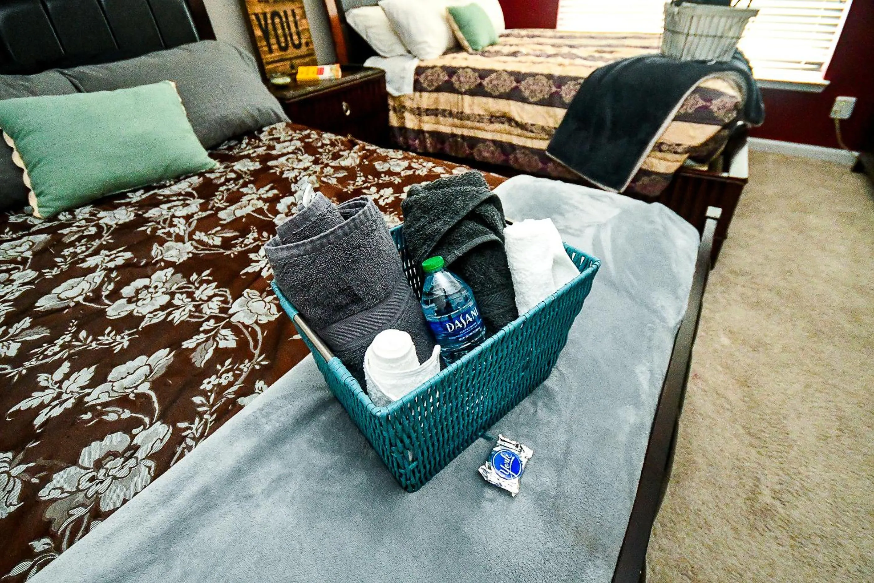 Bed in 4 - Bed home with Cali King Bed, 12 mins to DTWN