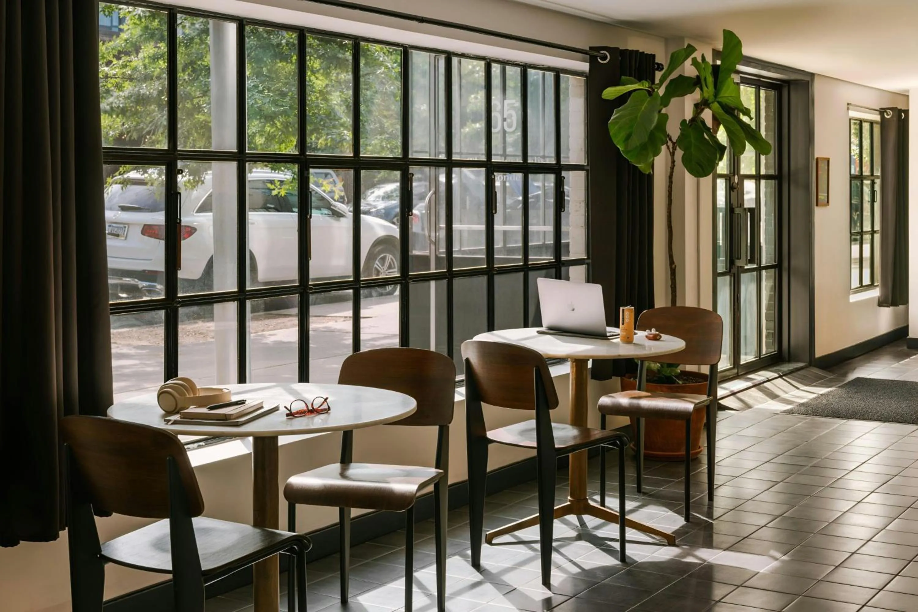 Lobby or reception in The Industrialist Hotel Gowanus Brooklyn, Sonder by Marriott Bonvoy