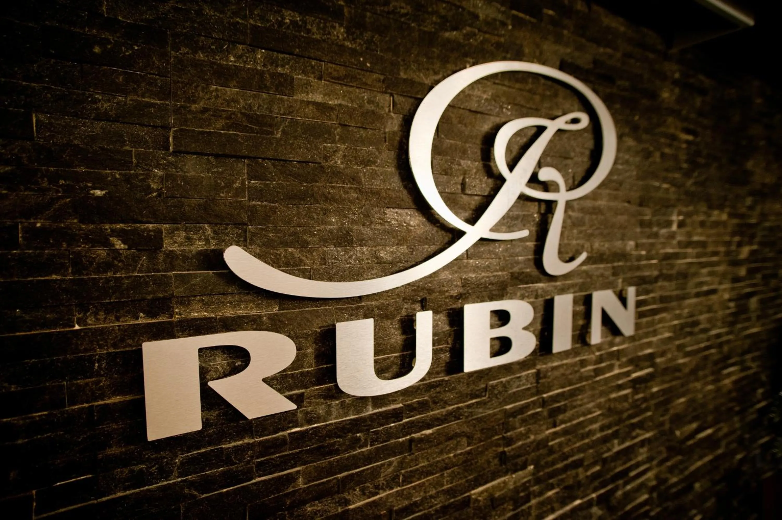 Property logo or sign in Apartamenty Rubin