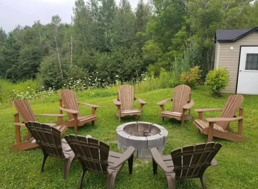 Garden in Condo Hotel Au pied du Mont Orford