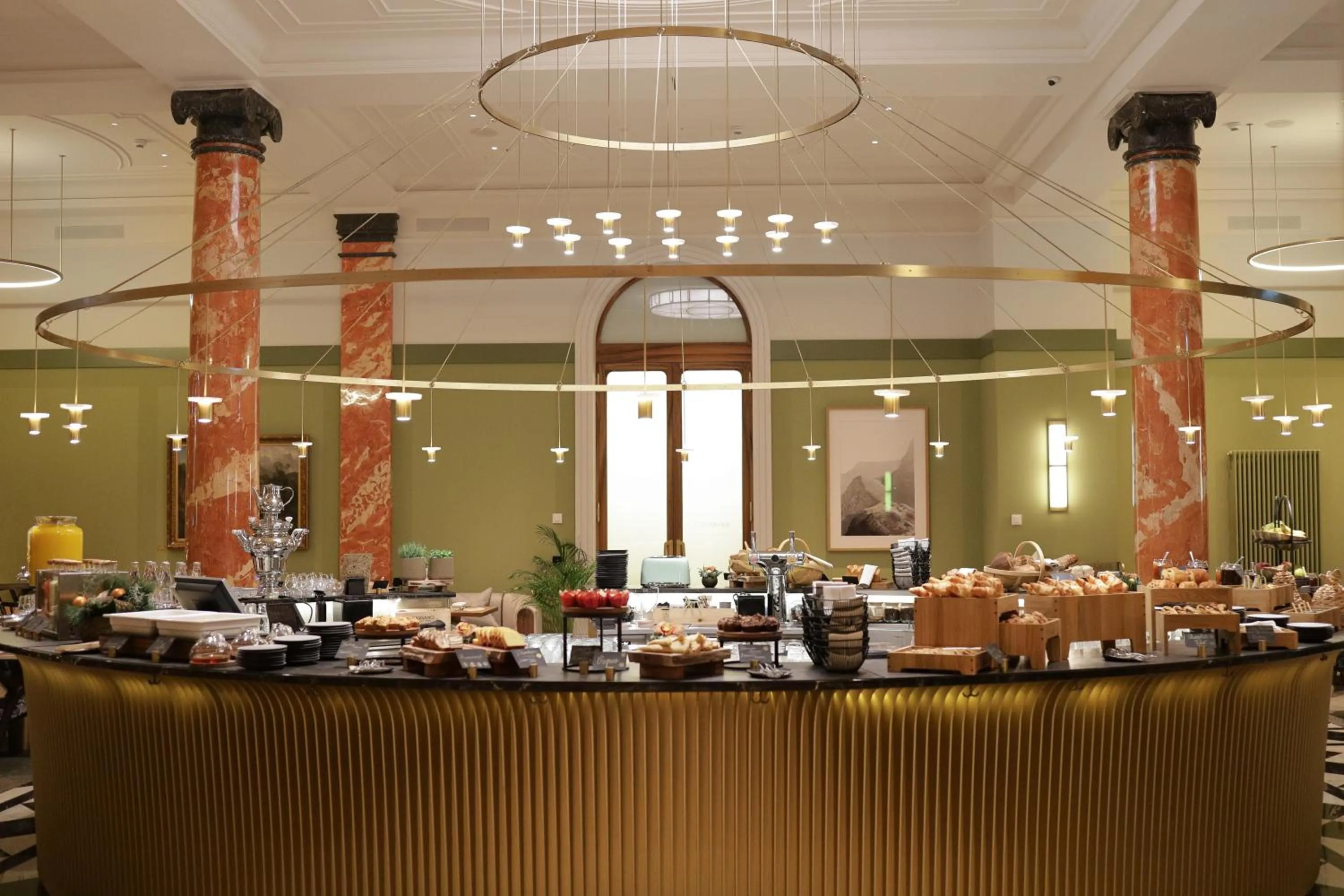 Breakfast in Mandarin Oriental Palace, Luzern