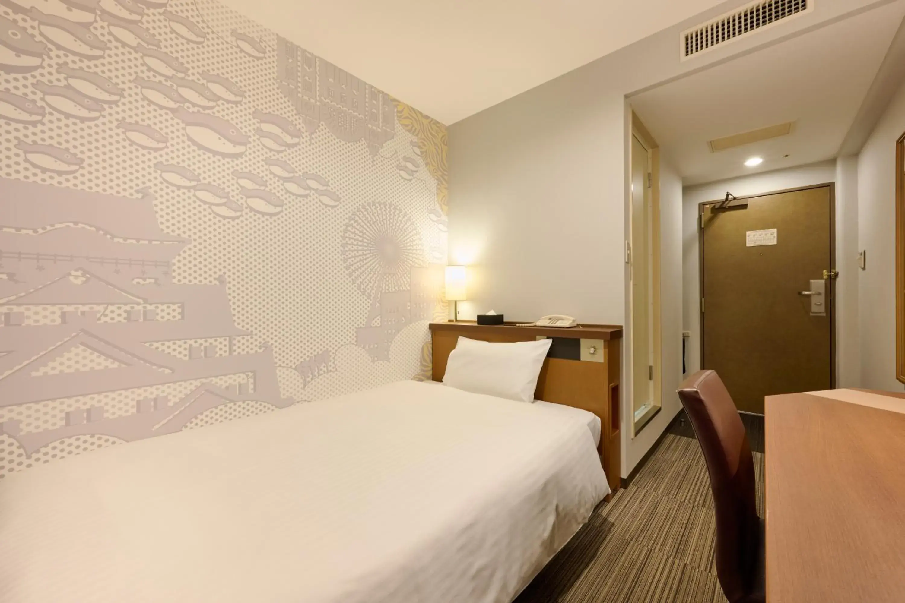 Bed in Via Inn Shin Osaka Bed in Via Inn Shin Osaka