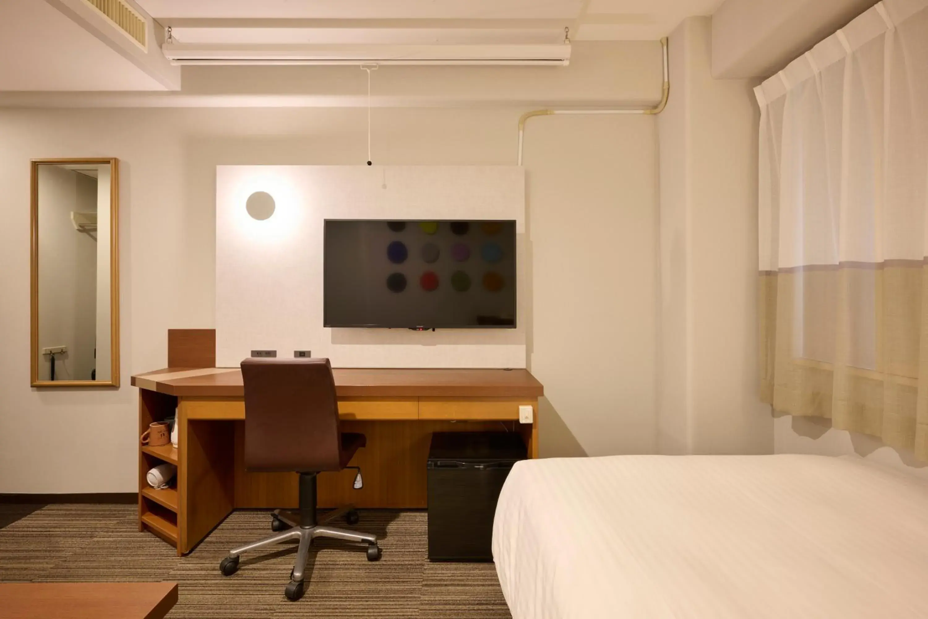 TV and multimedia, Bed in Via Inn Shin Osaka TV and multimedia, Bed in Via Inn Shin Osaka