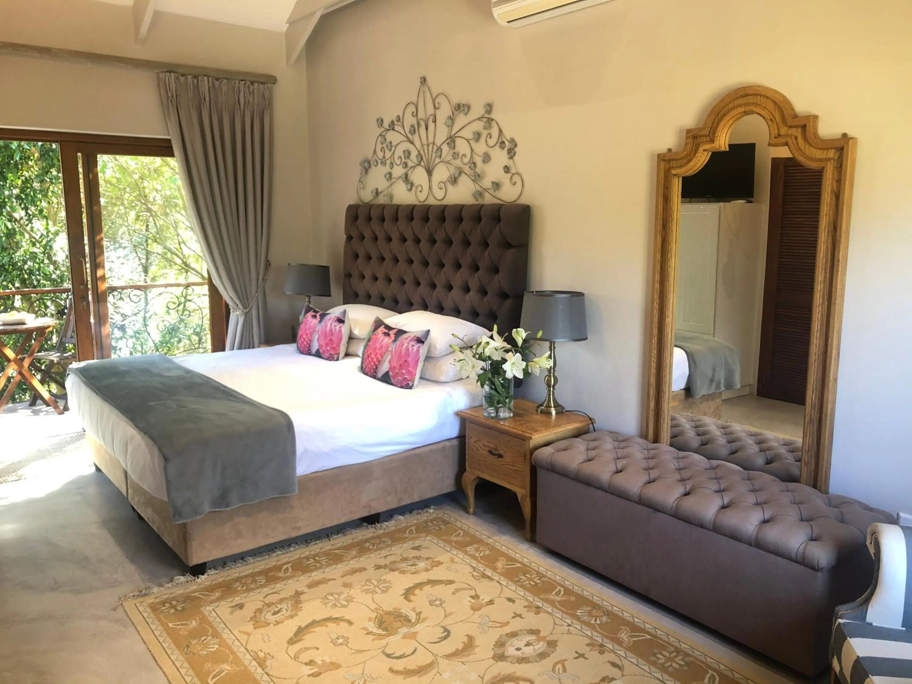 Bedroom, Bed in Aan De Vliet Guest House