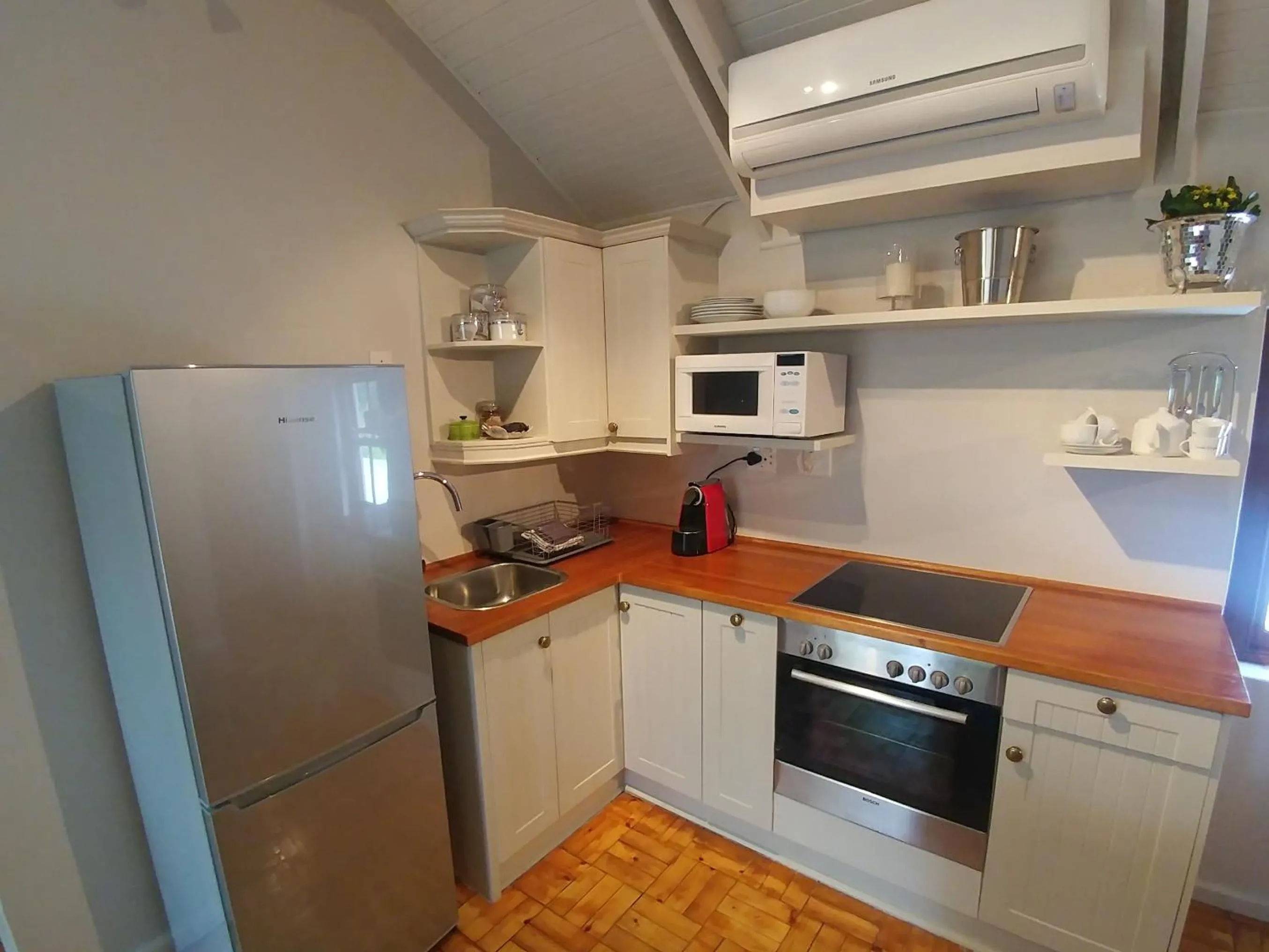 Kitchen or kitchenette in Aan De Vliet Guest House