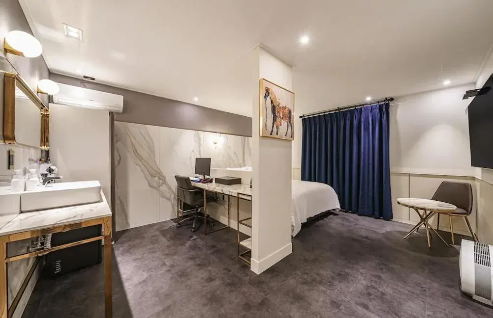 Bed in Brown-Dot Hotel Geomdan Bed in Brown-Dot Hotel Geomdan