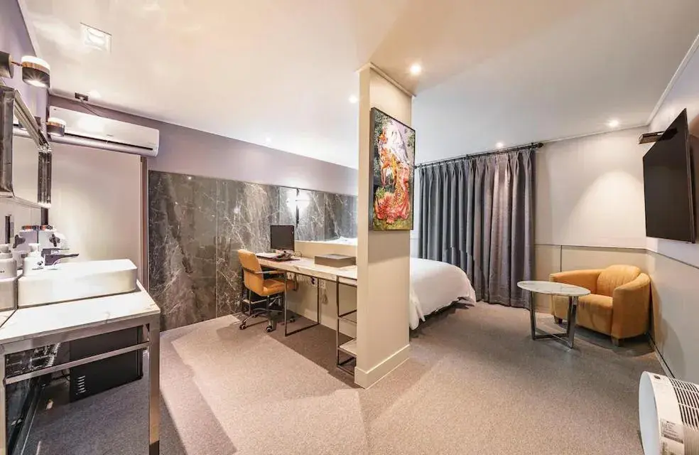 Bed in Brown-Dot Hotel Geomdan Bed in Brown-Dot Hotel Geomdan