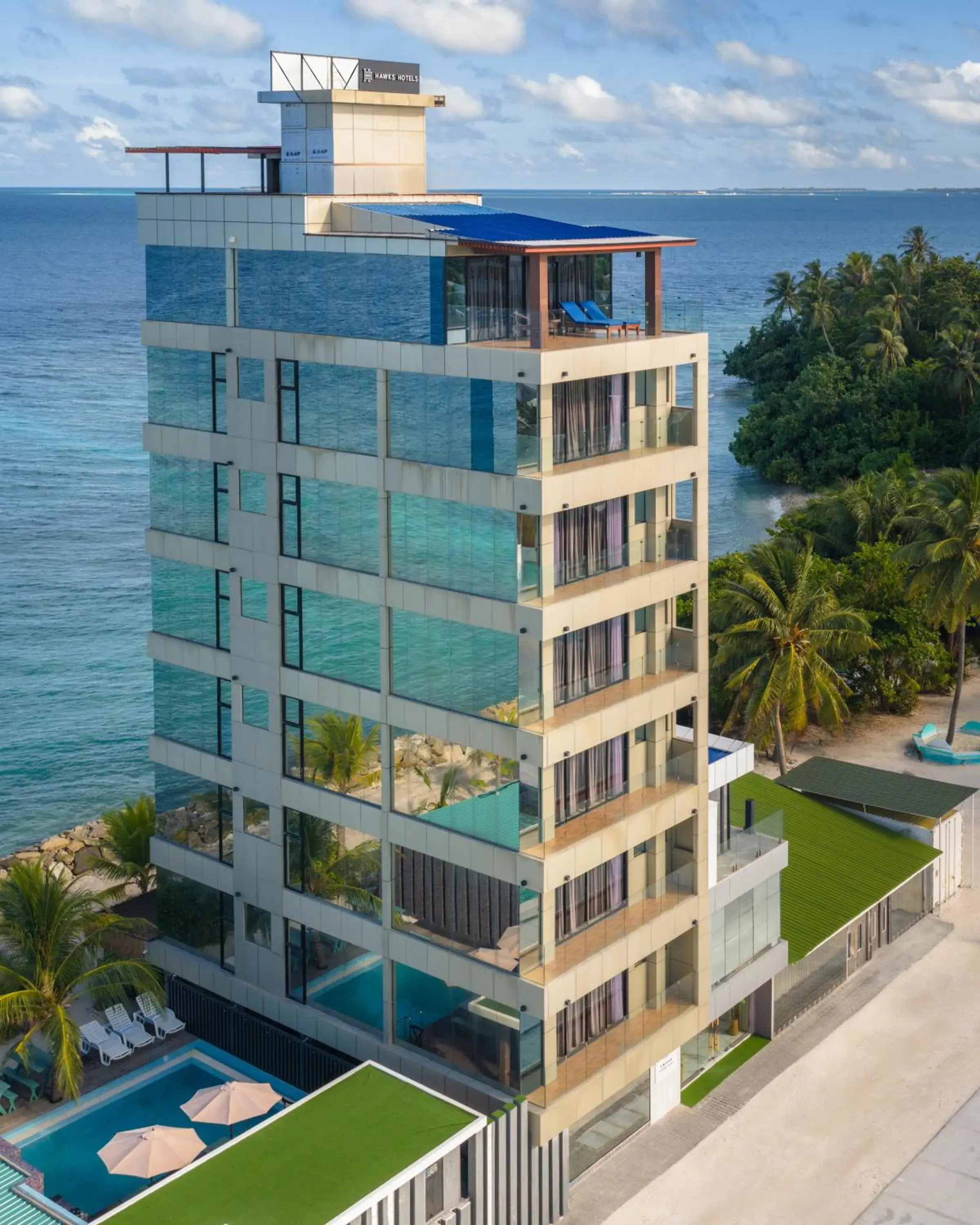 Property building in Swarn by Hawks Hotels Kamadhoo Baa Atoll Property building in Swarn by Hawks Hotels Kamadhoo Baa Atoll