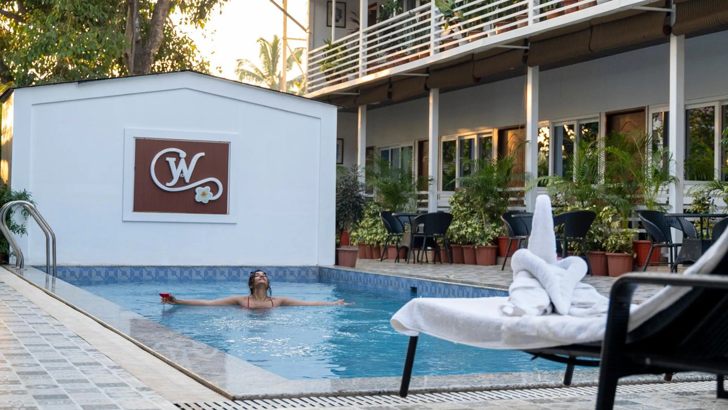 Pool view in Whiteflower Cottages Vagator