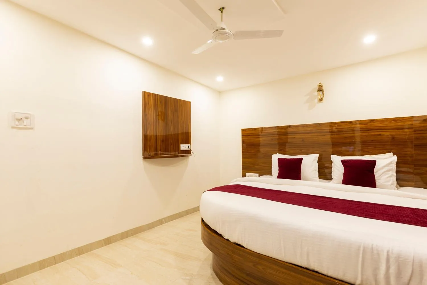 Bed in Hotel Royal Park