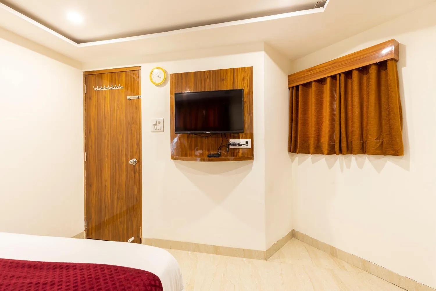 TV and multimedia, Bed in Hotel Royal Park