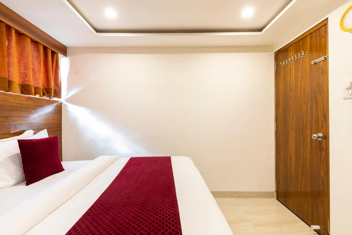Bed in Hotel Royal Park