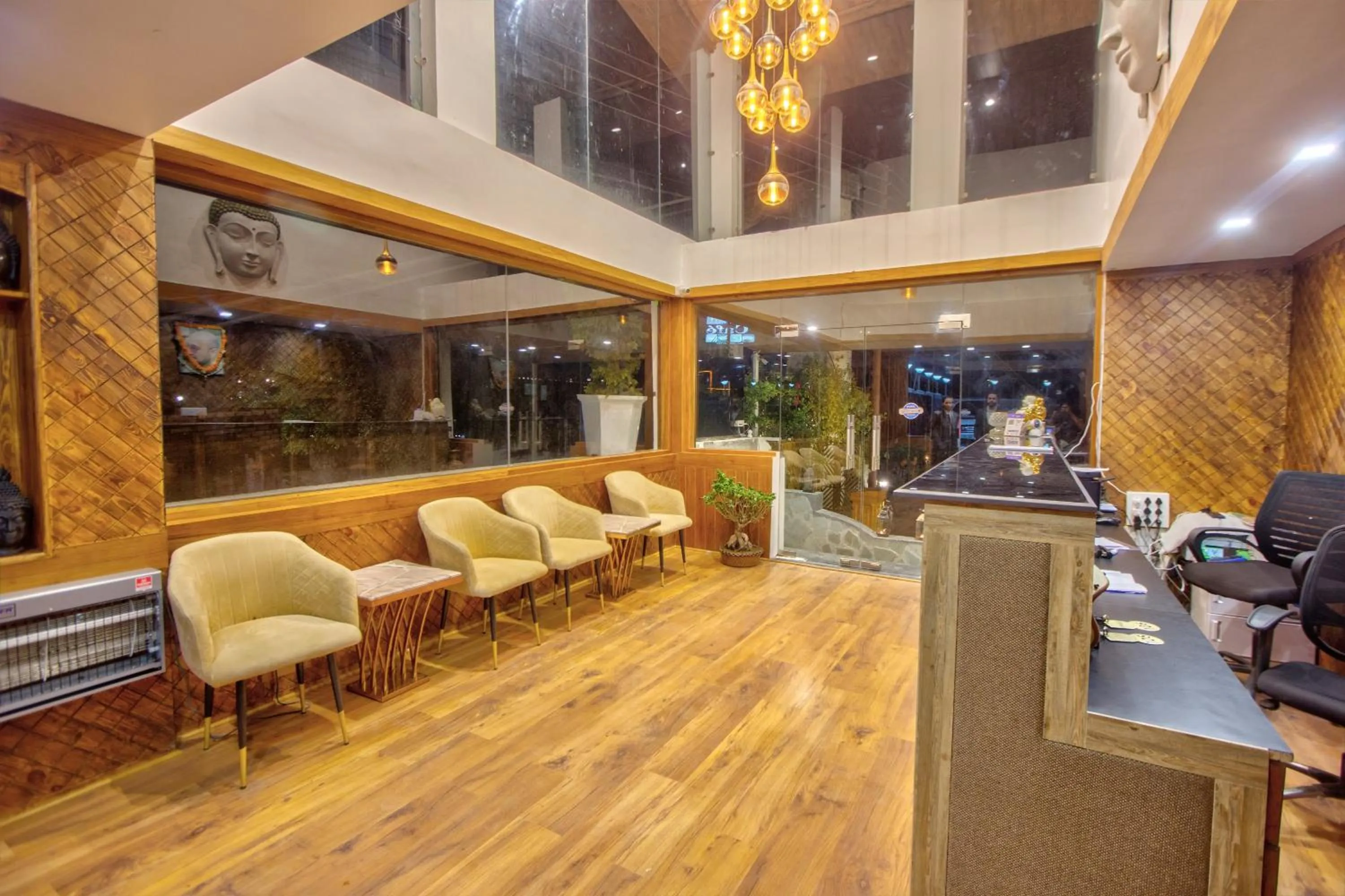 Lobby or reception in PARADISE-The Whitehouse Cafe