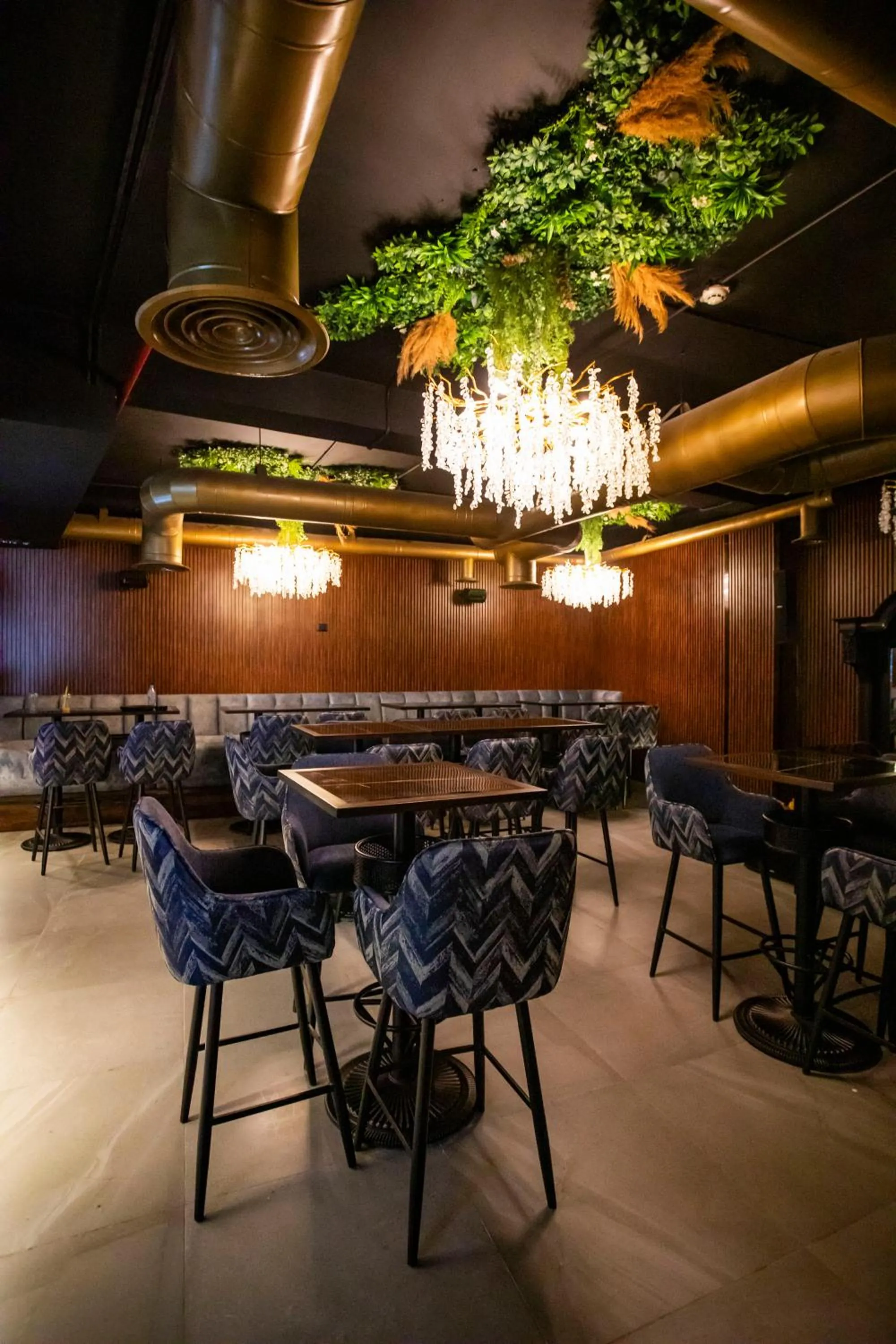 Restaurant/places to eat in Hotel Philosophy