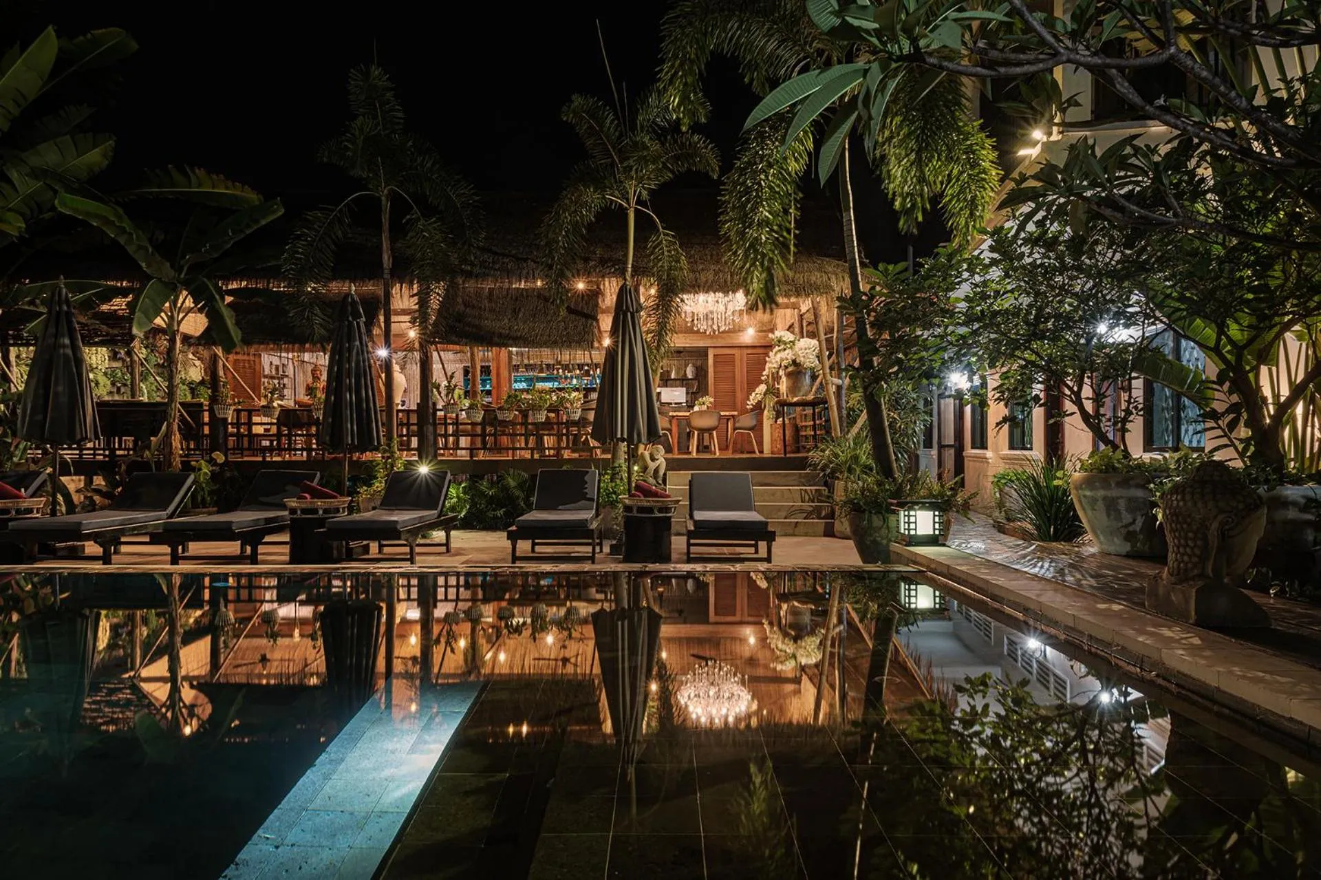 Restaurant/places to eat in La Bastide de Caro