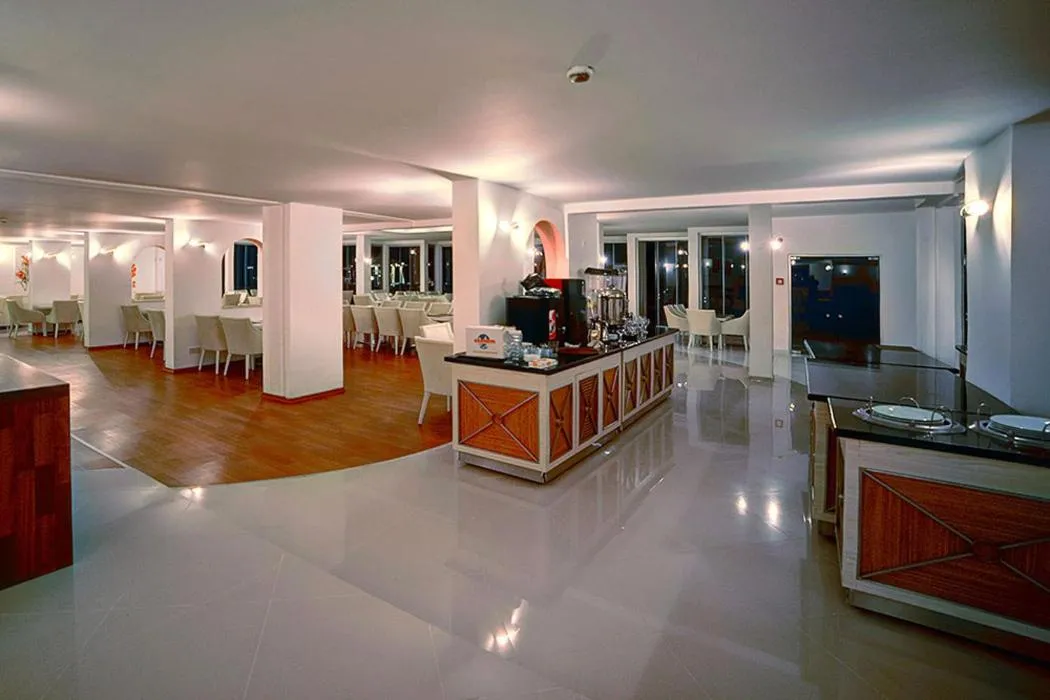 Jasmine Court Hotel & Casino