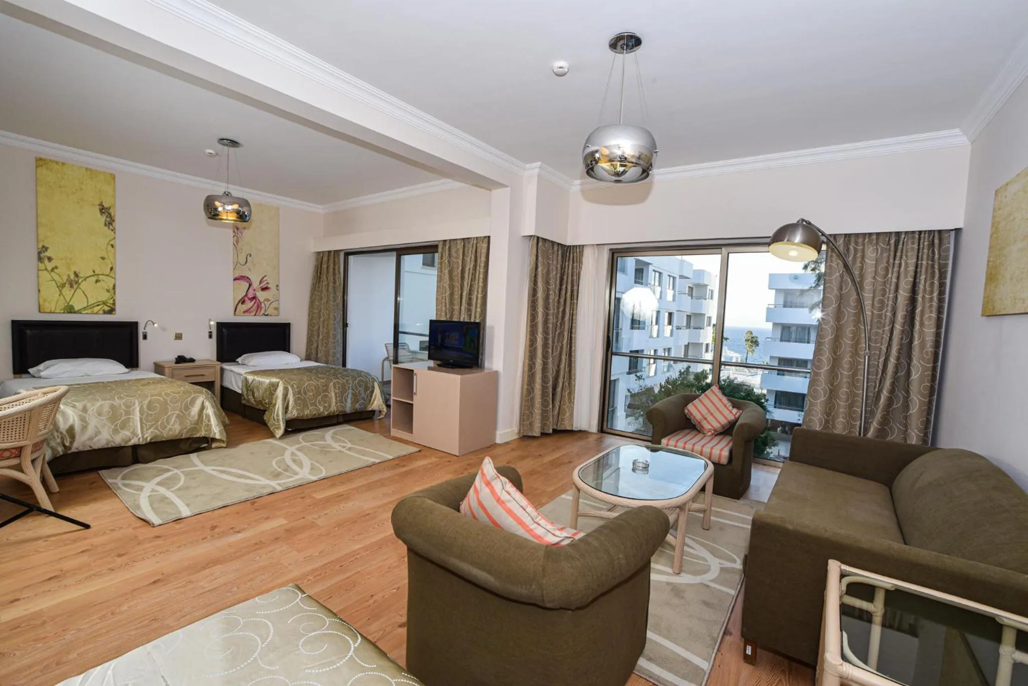 Bed in Jasmine Court Hotel & Casino