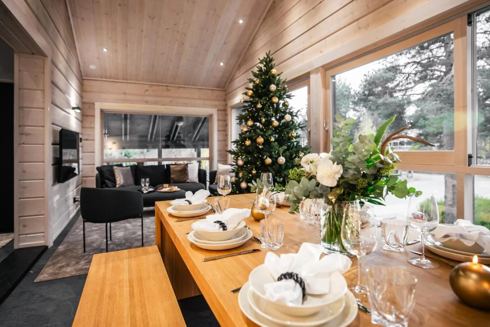 Santa's Luxury Apartment 2, Santa Claus Village