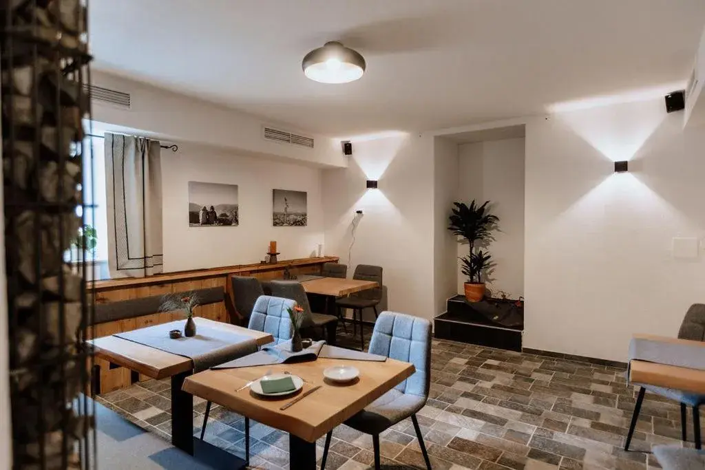 Economy Double Room in Das Schutzhaus-Bed and Breakfast-Dein Basislager im Salzkammergut Economy Double Room in Das Schutzhaus-Bed and Breakfast-Dein Basislager im Salzkammergut