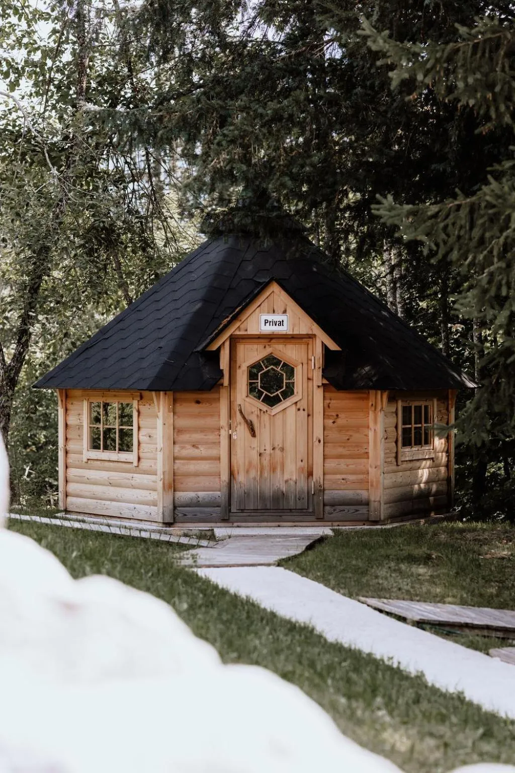 Garden in Das Schutzhaus-Bed and Breakfast-Dein Basislager im Salzkammergut