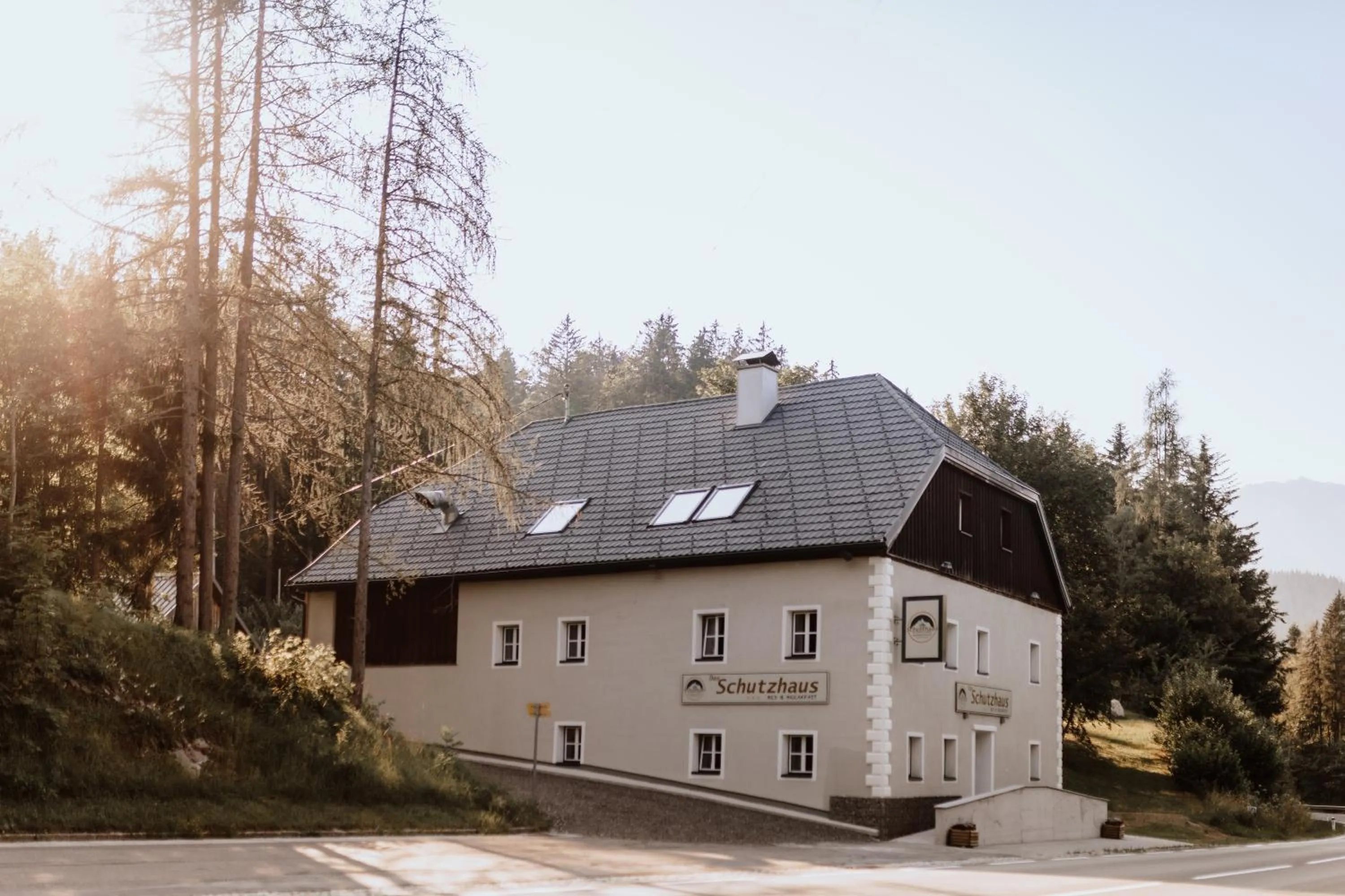 Das Schutzhaus-Bed and Breakfast-Dein Basislager im Salzkammergut