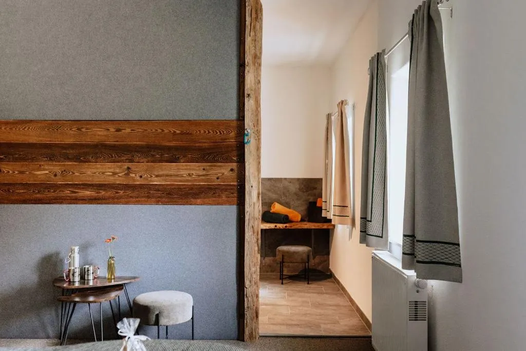 Photo of the whole room in Das Schutzhaus-Bed and Breakfast-Dein Basislager im Salzkammergut