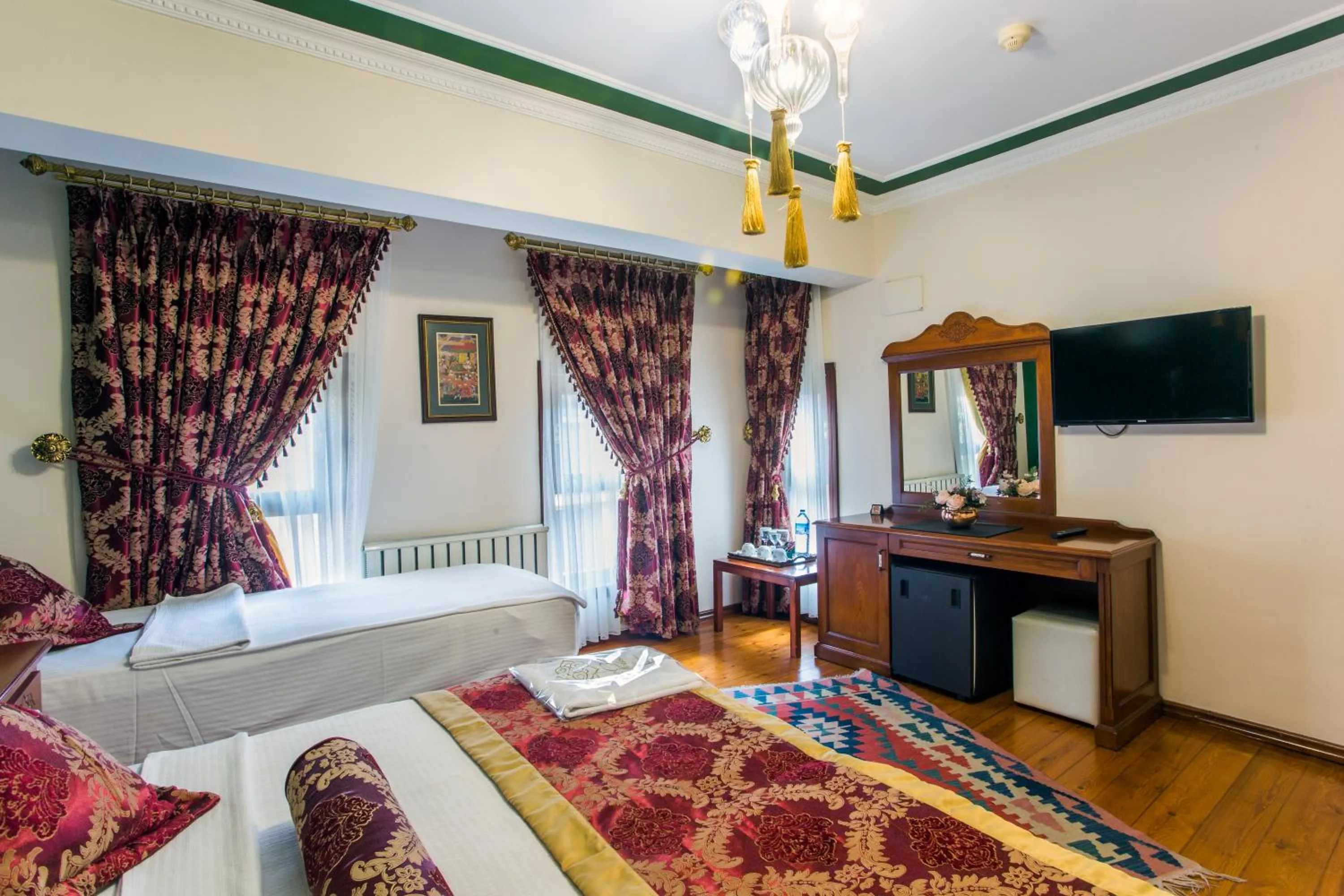 Other, Bed in Garden House Hotel - Special Class