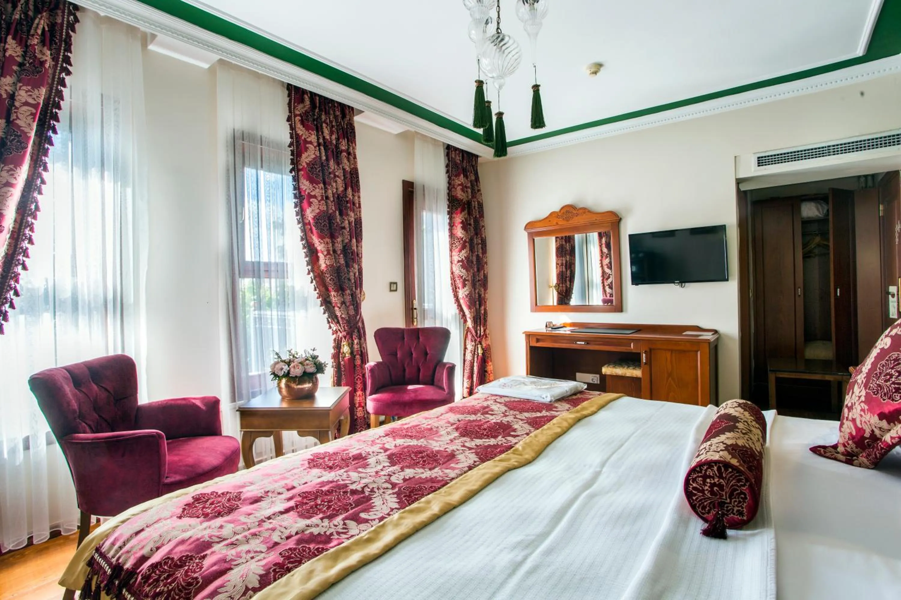 Other, Bed in Garden House Hotel - Special Class