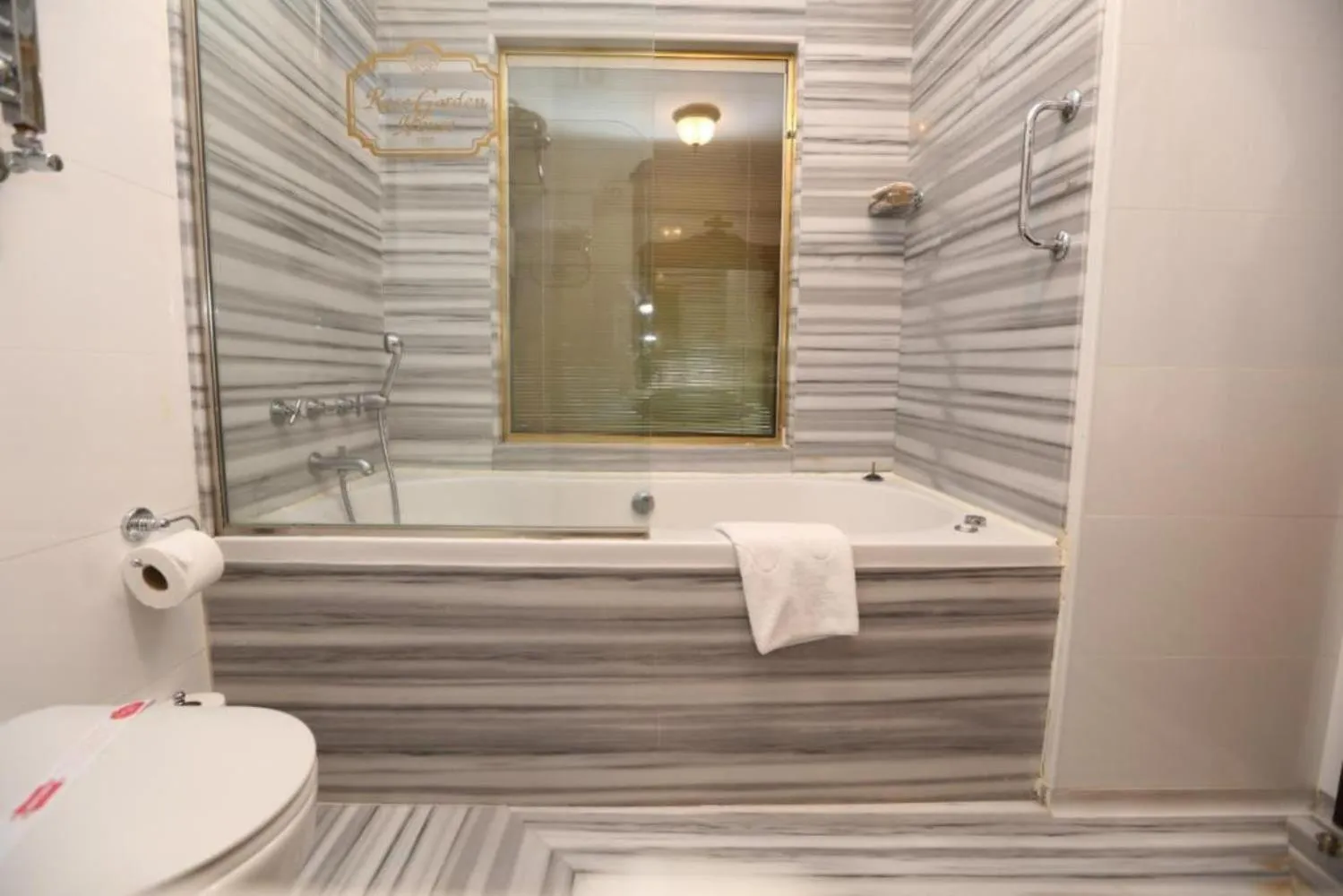 towels in Garden House Hotel - Special Class