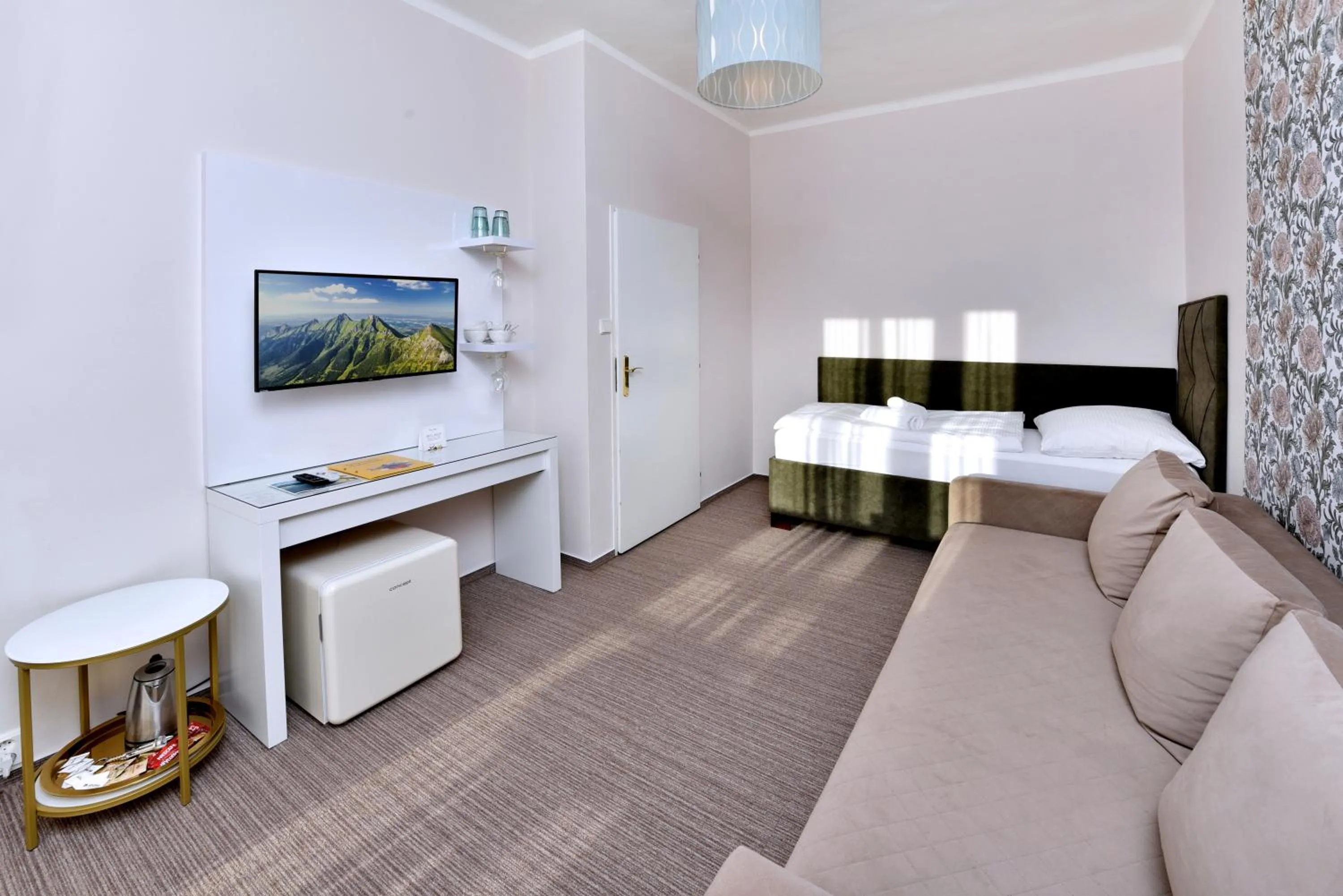 Photo of the whole room, Bed in APLEND Hotel Lujza Major