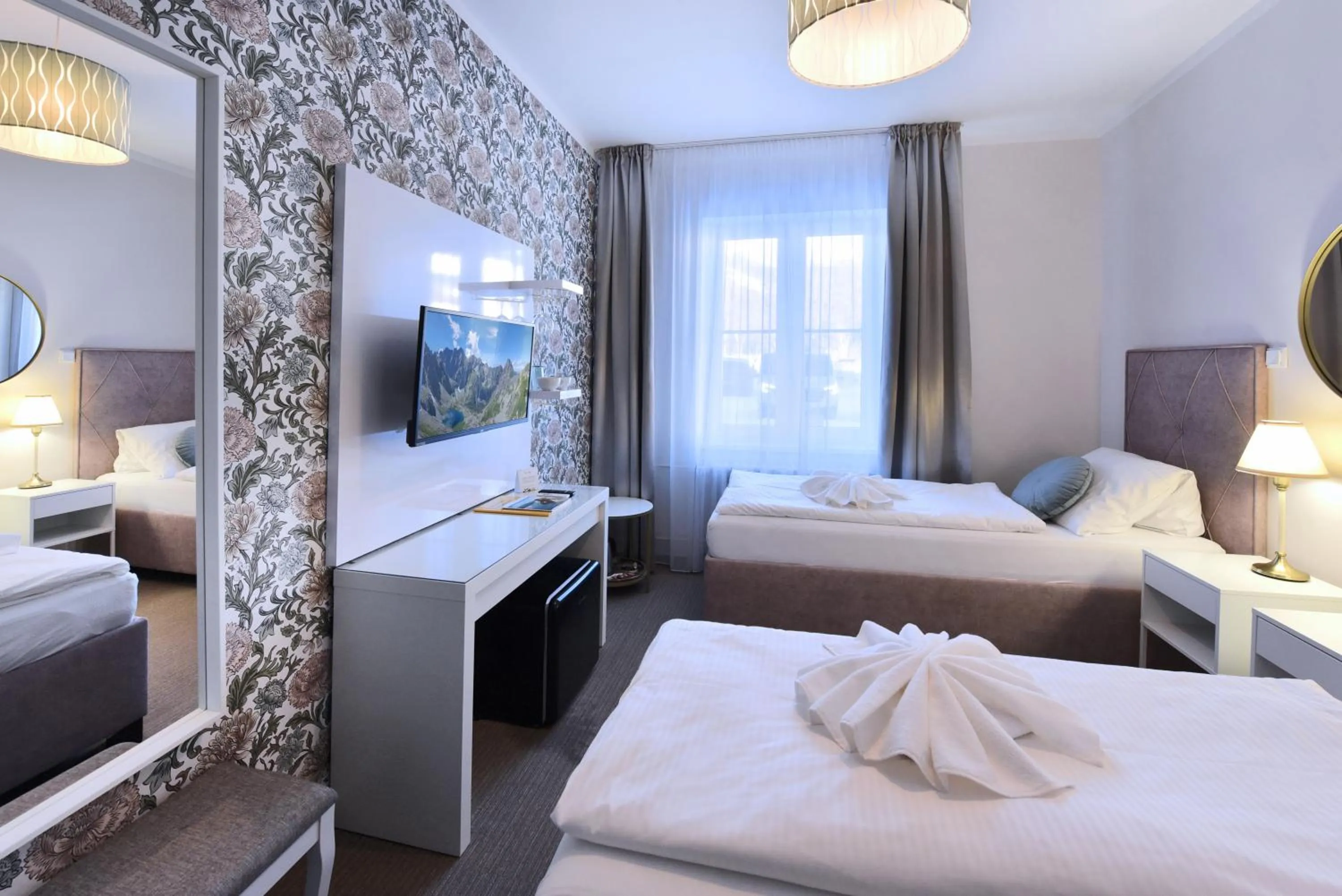 Photo of the whole room, Bed in APLEND Hotel Lujza Major