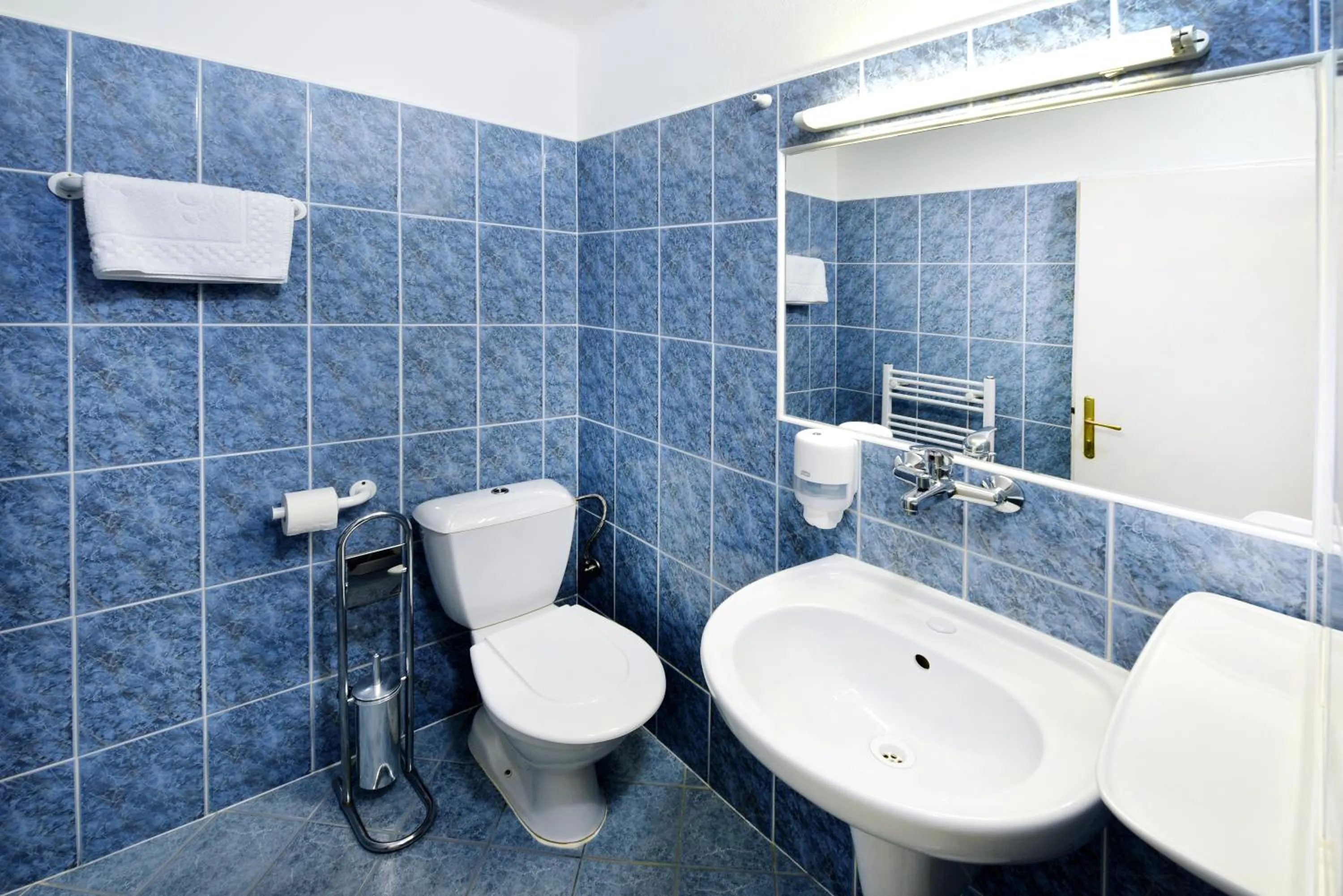 Bathroom in APLEND Hotel Lujza Major