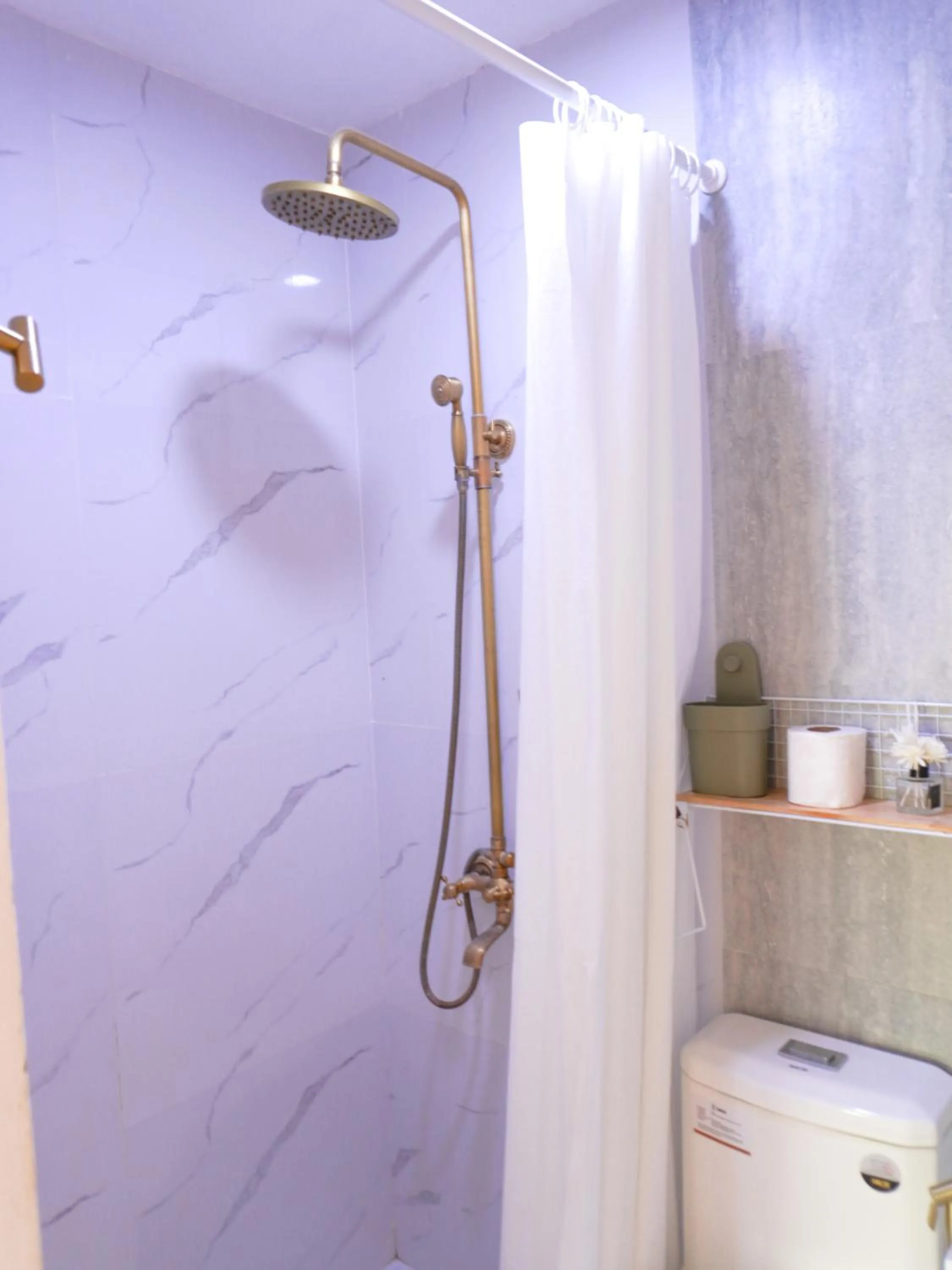 Shower in Urban Oasis Resort, Tarlac