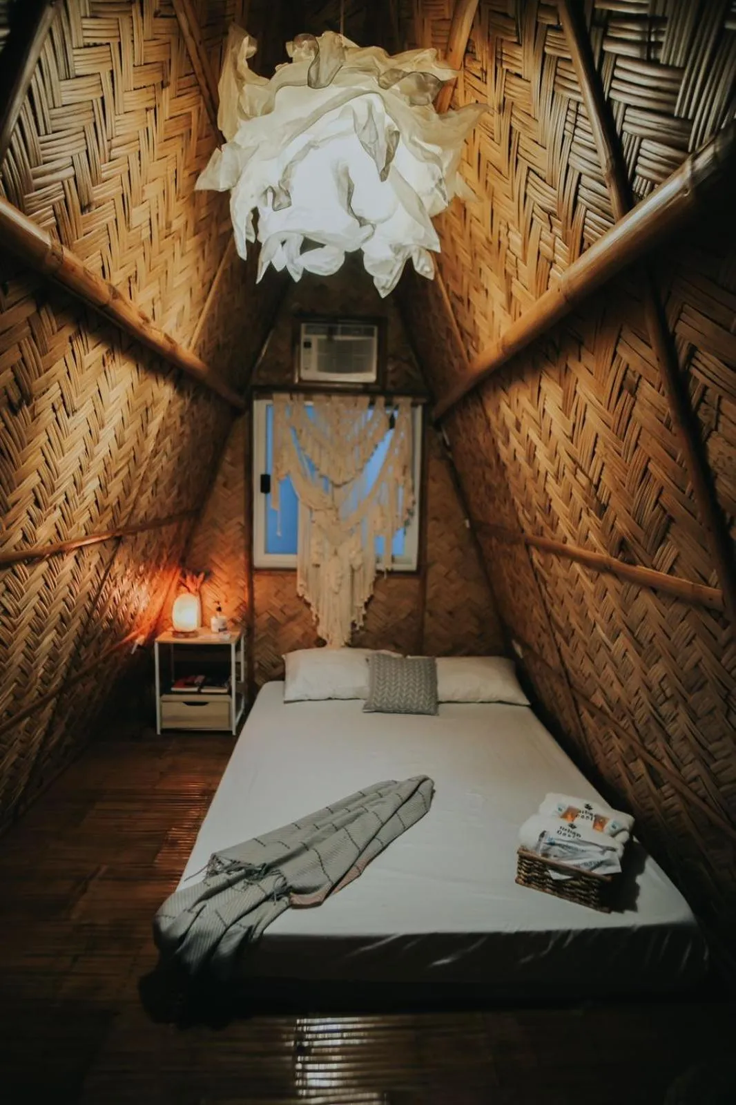 Bed in Urban Oasis Resort, Tarlac