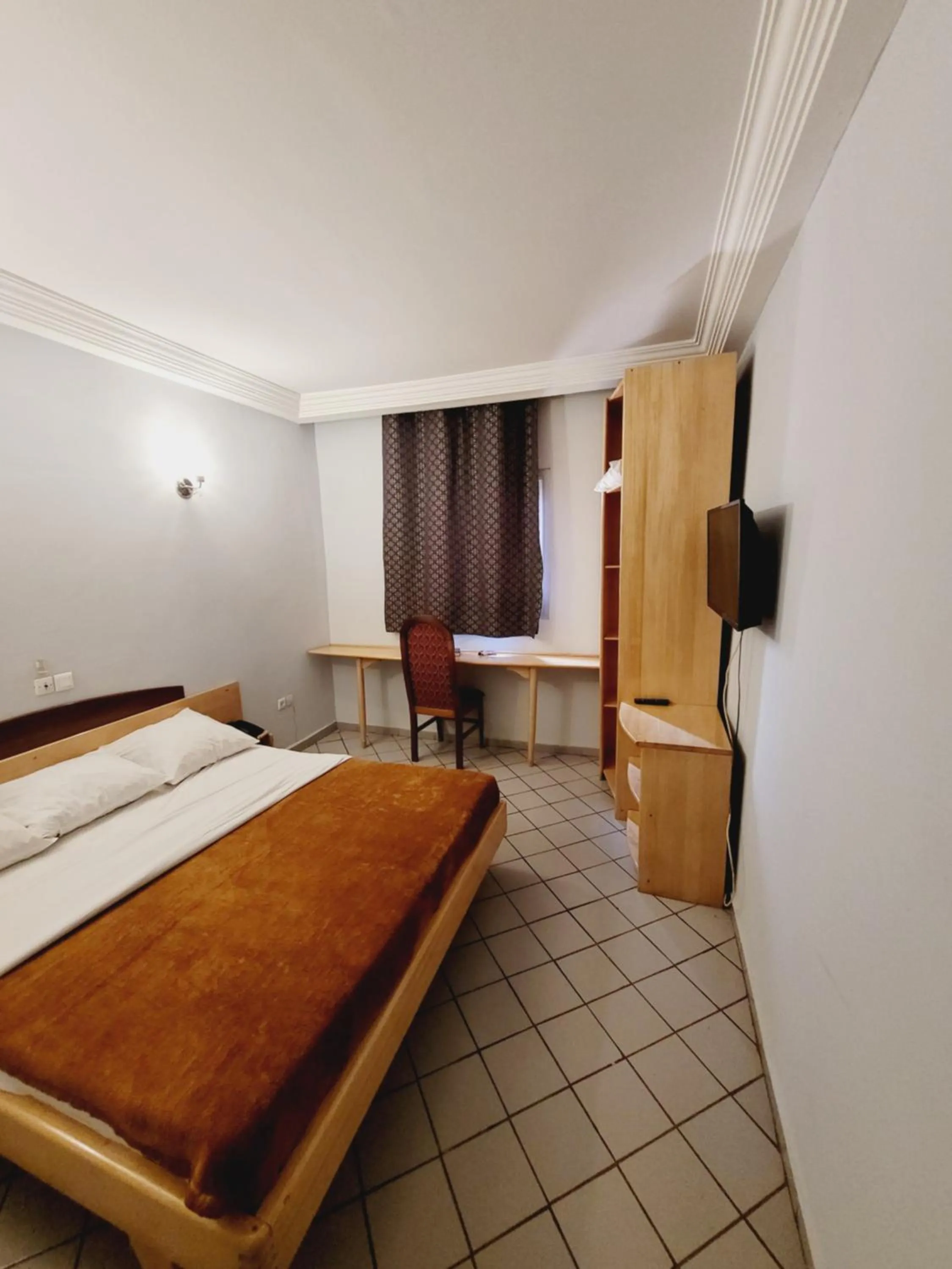 Photo of the whole room in Hôtel Altitel