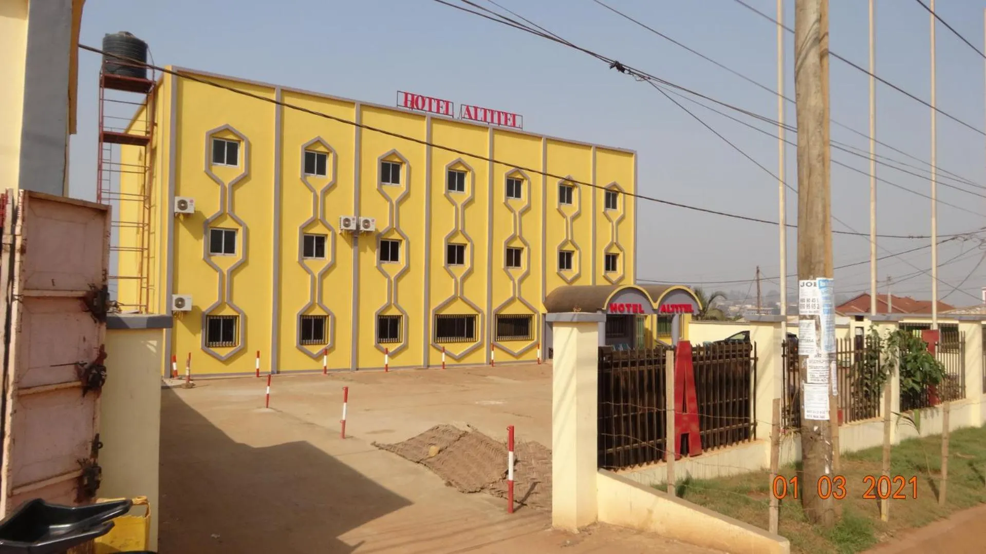 Property building in Hôtel Altitel